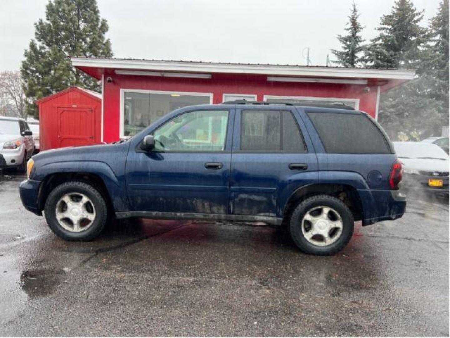 2008 Chevrolet TrailBlazer LT2 4WD (1GNDT13S182) with an 4.2L L6 DOHC 24V engine, 4-Speed Automatic transmission, located at 601 E. Idaho St., Kalispell, MT, 59901, 0.000000, 0.000000 - Photo#1