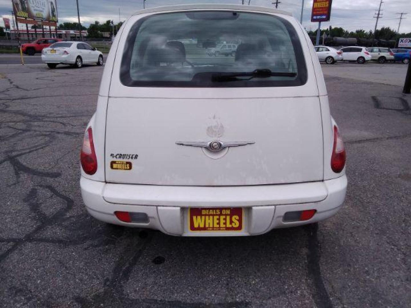 2008 Chrysler PT Cruiser Base (3A8FY48B18T) with an 2.4L L4 DOHC 16V engine, located at 4047 Montana Ave., Billings, MT, 59101, 45.770847, -108.529800 - Photo#3