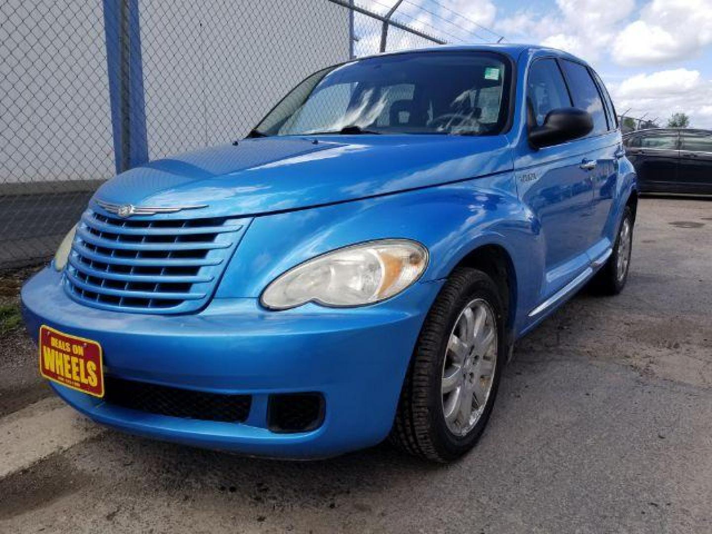 2008 Chrysler PT Cruiser Base (3A8FY48B68T) with an 2.4L L4 DOHC 16V engine, located at 601 E. Idaho St., Kalispell, MT, 59901, 0.000000, 0.000000 - Photo#0