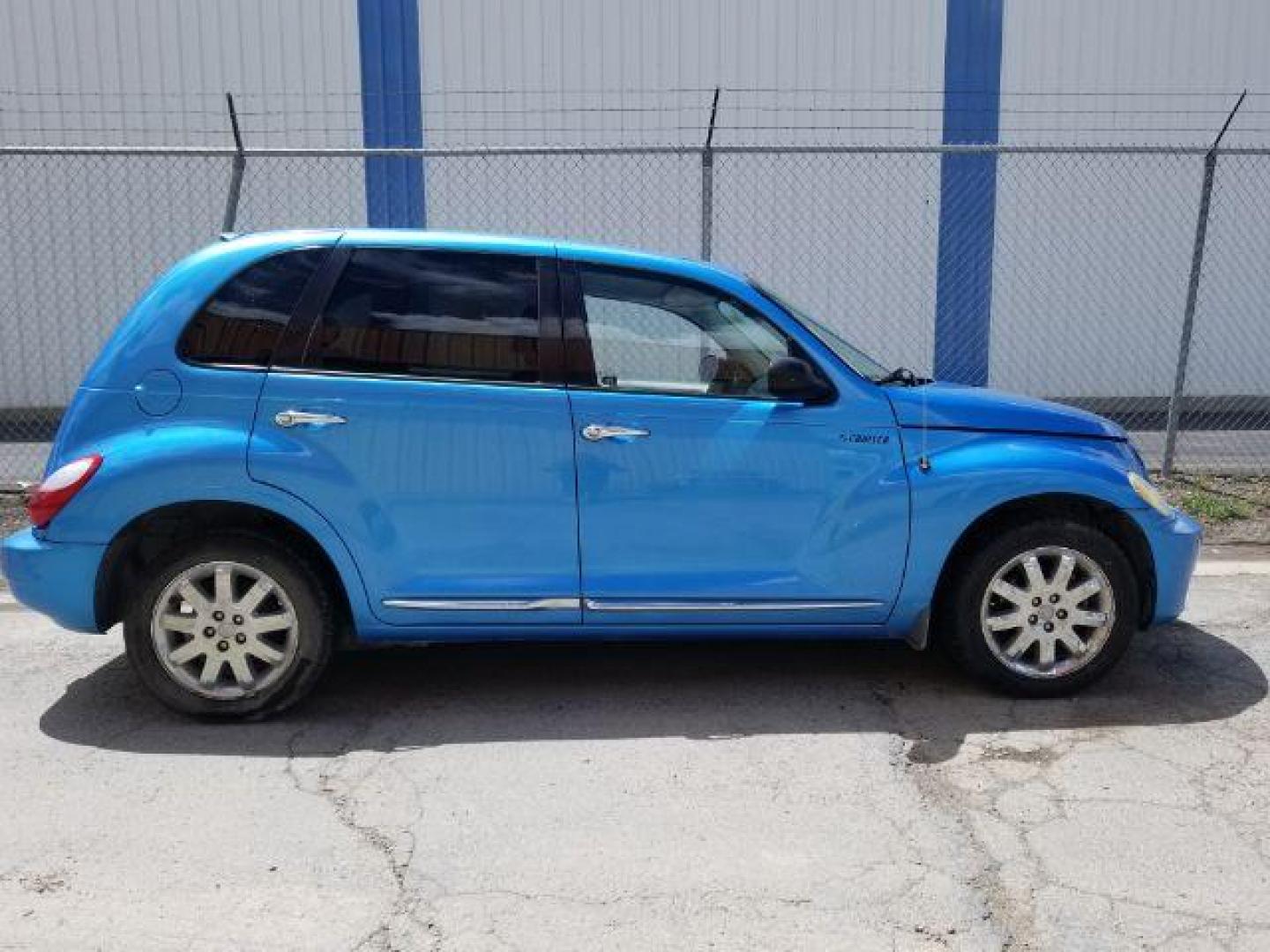 2008 Chrysler PT Cruiser Base (3A8FY48B68T) with an 2.4L L4 DOHC 16V engine, located at 601 E. Idaho St., Kalispell, MT, 59901, 0.000000, 0.000000 - Photo#5