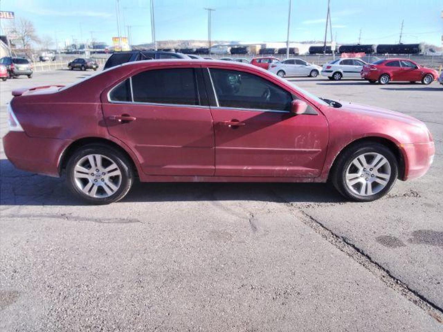 2008 RED FORD FUSION V6 SEL (3FAHP08118R) , located at 4047 Montana Ave., Billings, MT, 59101, 45.770847, -108.529800 - Photo#3