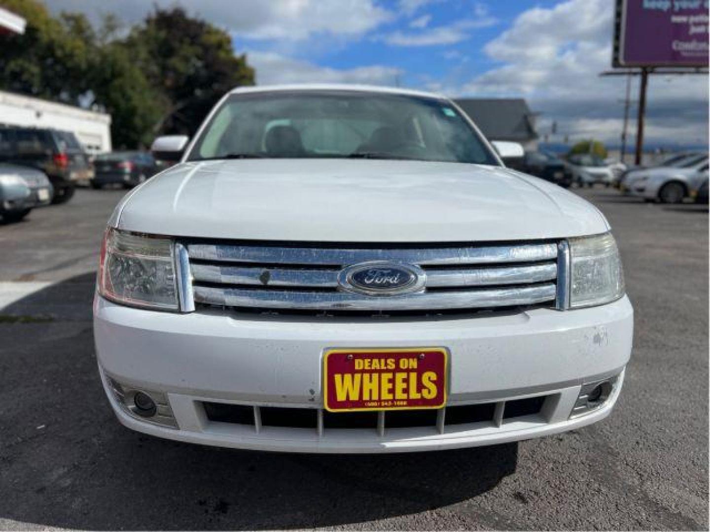 2008 Ford Taurus SEL (1FAHP24W48G) with an 3.5L V6 DOHC 24V engine, 6-Speed Automatic transmission, located at 601 E. Idaho St., Kalispell, MT, 59901, 0.000000, 0.000000 - Photo#7