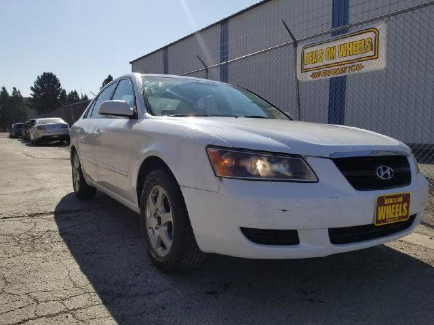 2008 Hyundai Sonata GLS (5NPET46C78H) with an 2.4L L4 DOHC 16V engine, located at 4801 10th Ave S,, Great Falls, MT, 59405, (406) 564-1505, 0.000000, 0.000000 - Photo#6