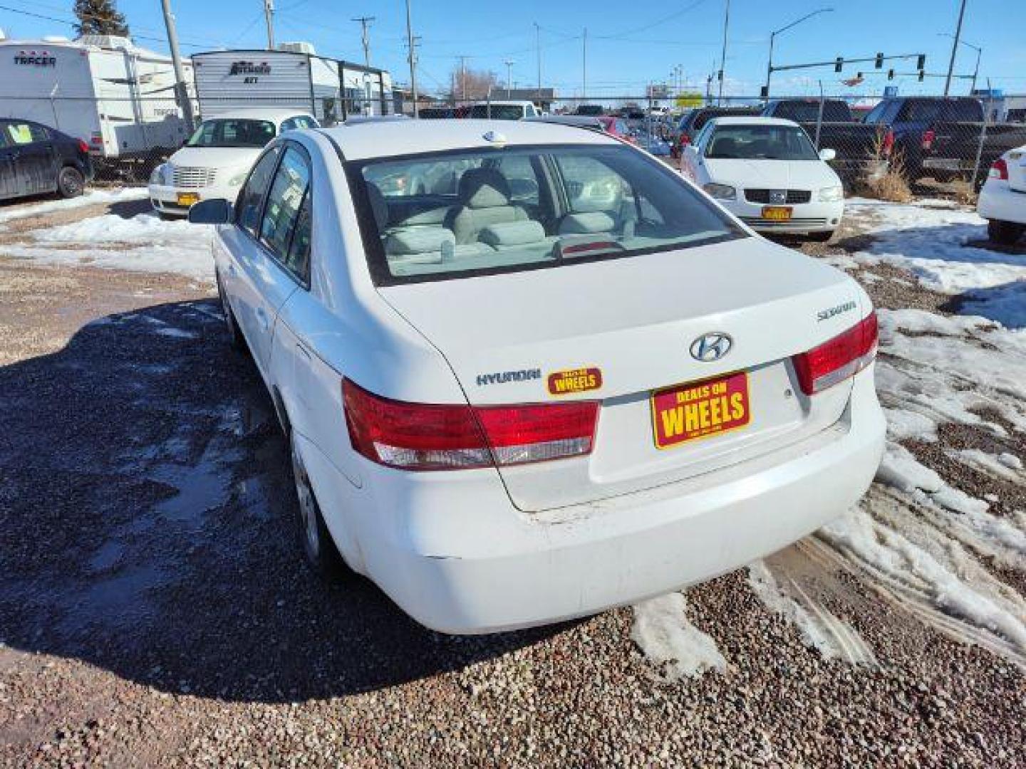 2008 Hyundai Sonata GLS (5NPET46C18H) with an 2.4L L4 DOHC 16V engine, located at 4801 10th Ave S,, Great Falls, MT, 59405, (406) 564-1505, 0.000000, 0.000000 - Photo#1