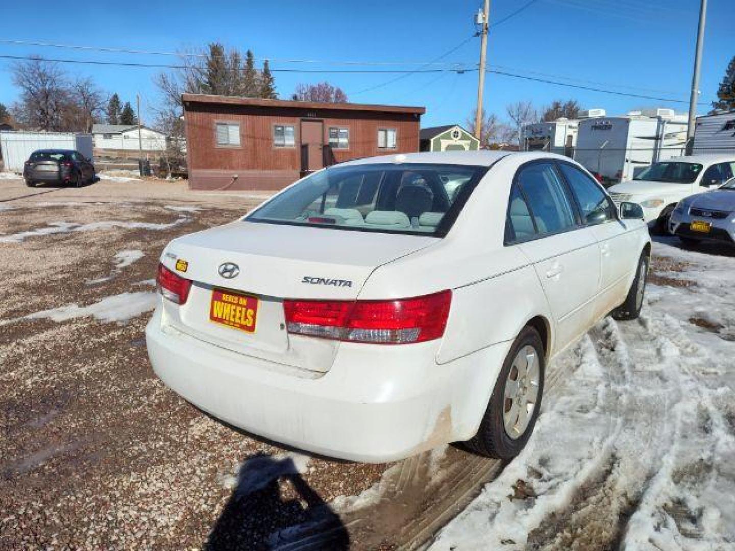 2008 Hyundai Sonata GLS (5NPET46C18H) with an 2.4L L4 DOHC 16V engine, located at 4801 10th Ave S,, Great Falls, MT, 59405, (406) 564-1505, 0.000000, 0.000000 - Photo#3