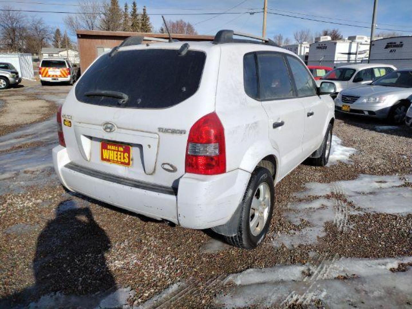 2008 Hyundai Tucson GLS 2.0 2WD (KM8JM12B88U) with an 2.0L L4 DOHC 16V engine, 4-Speed Automatic transmission, located at 4801 10th Ave S,, Great Falls, MT, 59405, (406) 564-1505, 0.000000, 0.000000 - Photo#4