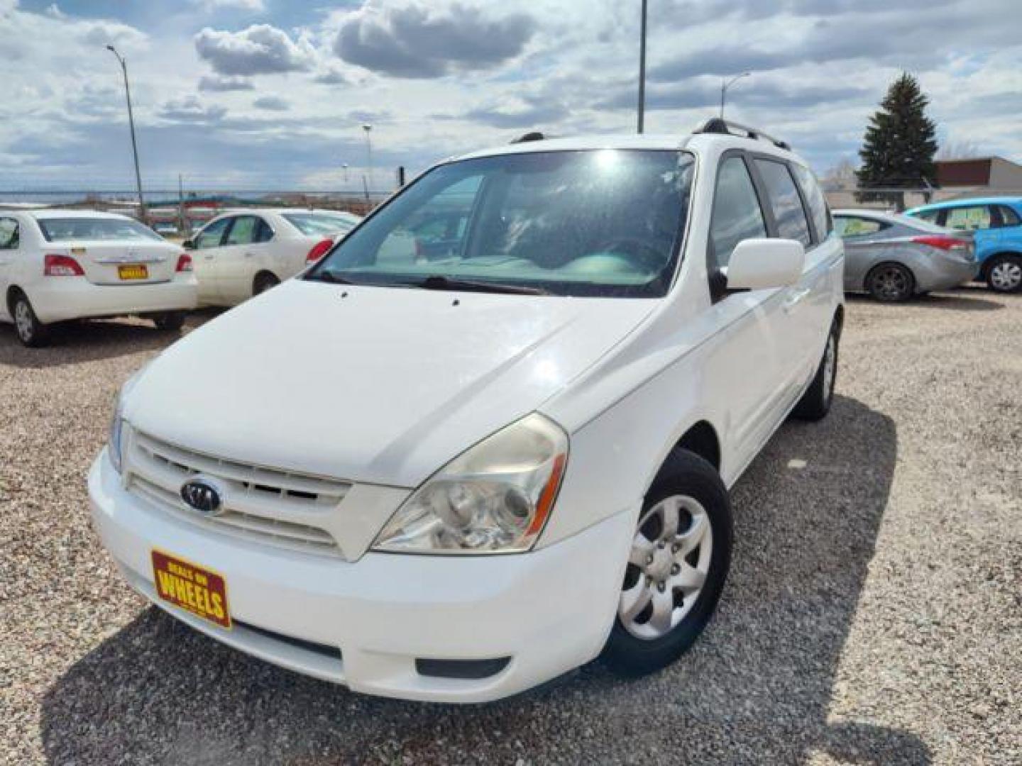 2008 Clear White Kia Sedona LX LWB (KNDMB233686) with an 3.8L V6 DOHC 24V engine, 5-Speed Automatic transmission, located at 4801 10th Ave S,, Great Falls, MT, 59405, (406) 564-1505, 0.000000, 0.000000 - Photo#0