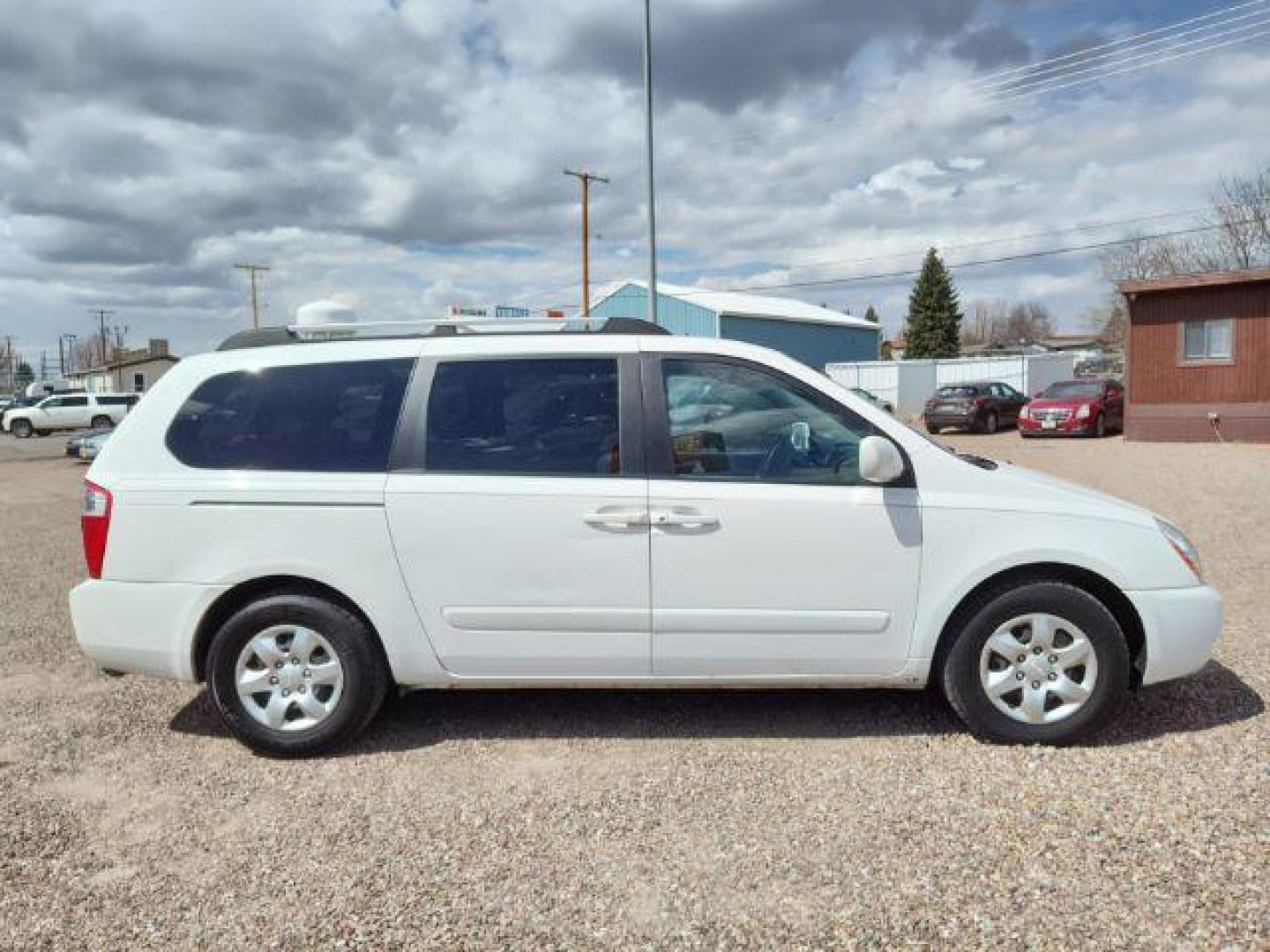 2008 Clear White Kia Sedona LX LWB (KNDMB233686) with an 3.8L V6 DOHC 24V engine, 5-Speed Automatic transmission, located at 4801 10th Ave S,, Great Falls, MT, 59405, (406) 564-1505, 0.000000, 0.000000 - Photo#5