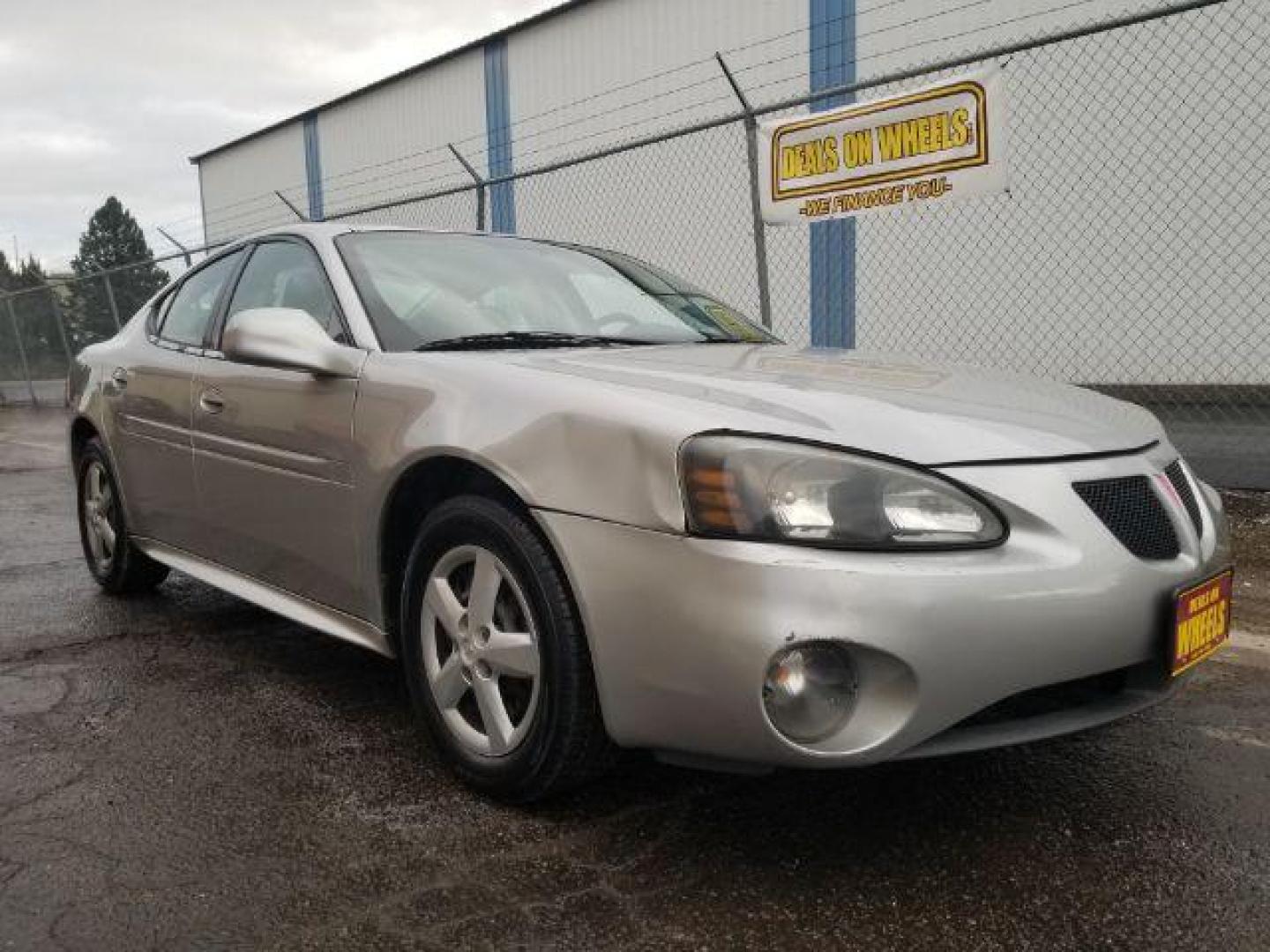 2008 Pontiac Grand Prix Sedan (2G2WP552381) with an 3.8L V6 OHV 12V engine, 4-Speed Automatic transmission, located at 4801 10th Ave S,, Great Falls, MT, 59405, (406) 564-1505, 0.000000, 0.000000 - Photo#2