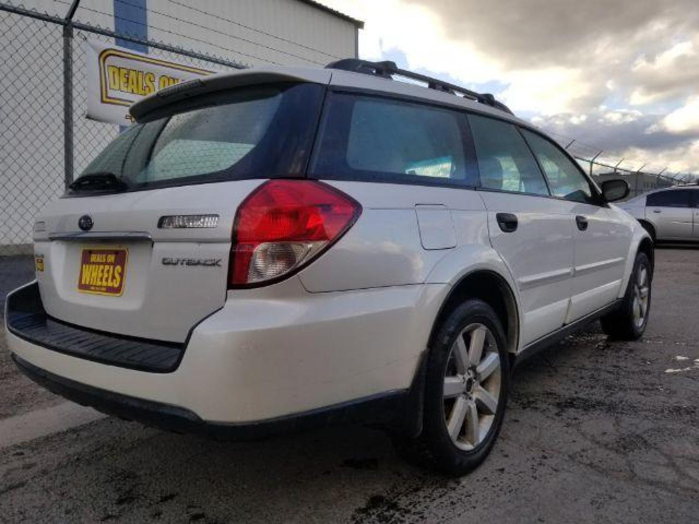 2008 Subaru Outback 2.5i (4S4BP61C487) with an 2.5L H4 SOHC 16V engine, 4-Speed Automatic transmission, located at 4801 10th Ave S,, Great Falls, MT, 59405, (406) 564-1505, 0.000000, 0.000000 - Photo#4