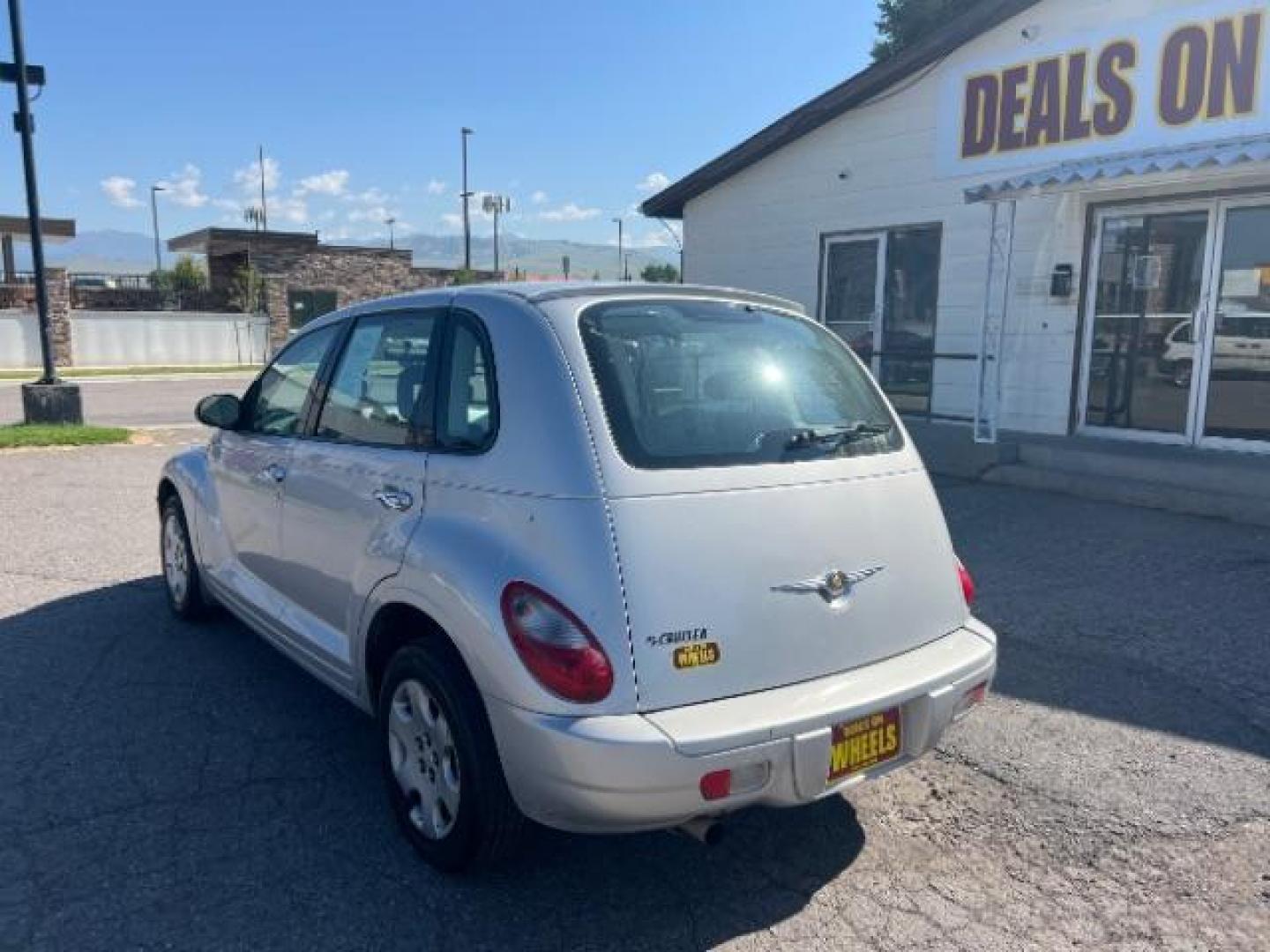 2009 Chrysler PT Cruiser Base (3A8FY48909T) with an 2.4L L4 DOHC 16V engine, located at 1800 West Broadway, Missoula, 59808, (406) 543-1986, 46.881348, -114.023628 - Photo#6