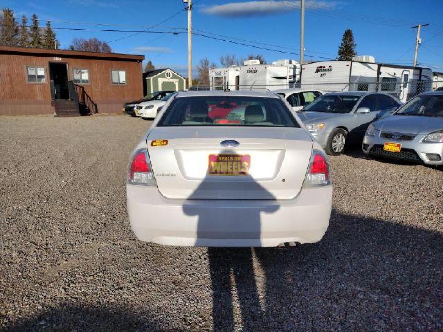 2009 Ford Fusion I4 S (3FAHP06Z19R) with an 2.3L L4 DOHC 16V engine, located at 4801 10th Ave S,, Great Falls, MT, 59405, (406) 564-1505, 0.000000, 0.000000 - Photo#3