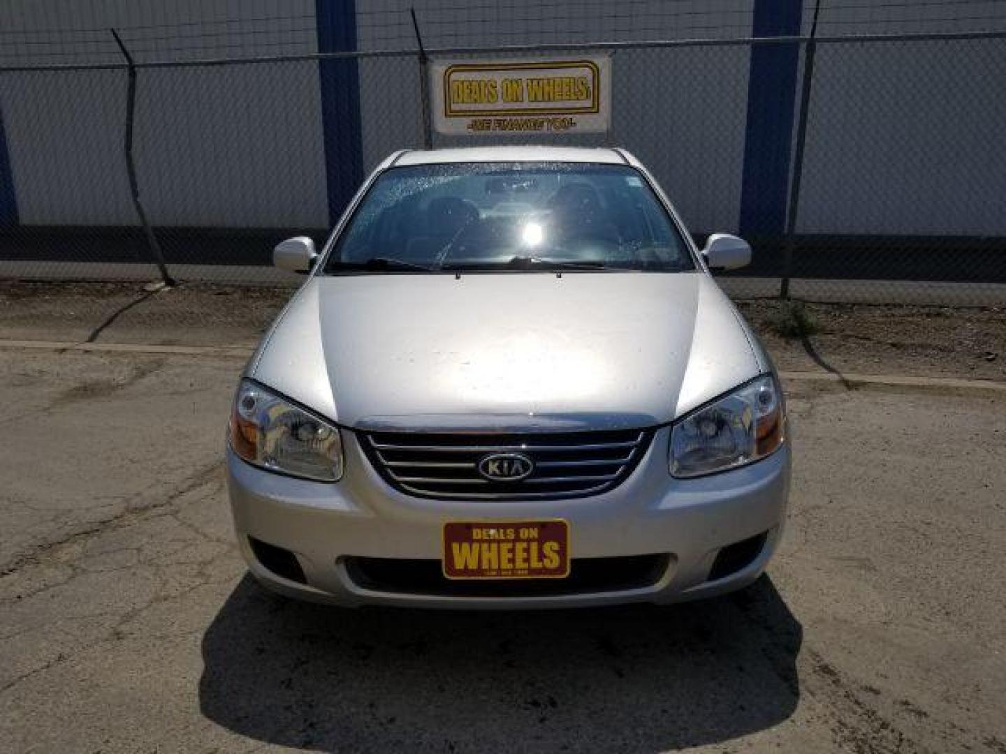 2009 Kia Spectra EX (KNAFE222695) with an 2.0L L4 DOHC 16V engine, located at 601 E. Idaho St., Kalispell, MT, 59901, 0.000000, 0.000000 - Photo#1