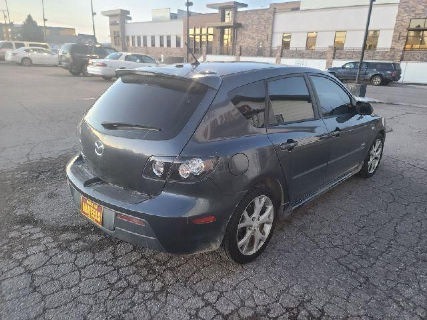 2009 Mazda MAZDA3 s Touring 5-Door (JM1BK344X91) with an 2.3L L4 DOHC 16V engine, located at 1800 West Broadway, Missoula, 59808, (406) 543-1986, 46.881348, -114.023628 - Photo#3