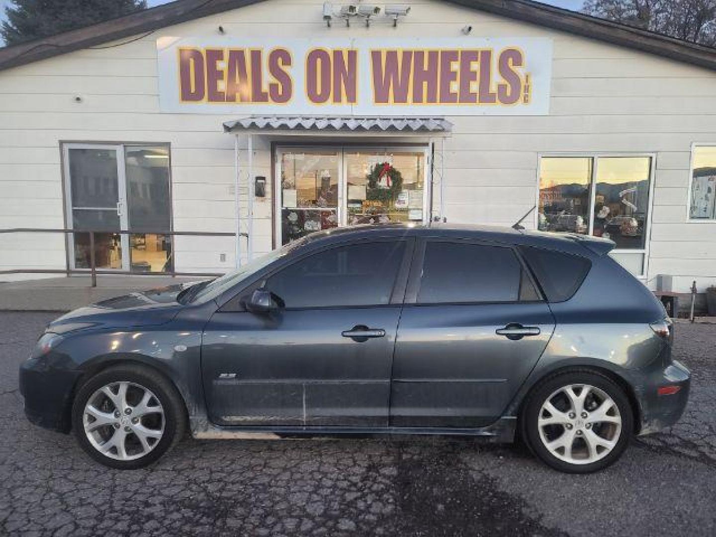 2009 Mazda MAZDA3 s Touring 5-Door (JM1BK344X91) with an 2.3L L4 DOHC 16V engine, located at 1800 West Broadway, Missoula, 59808, (406) 543-1986, 46.881348, -114.023628 - Photo#5