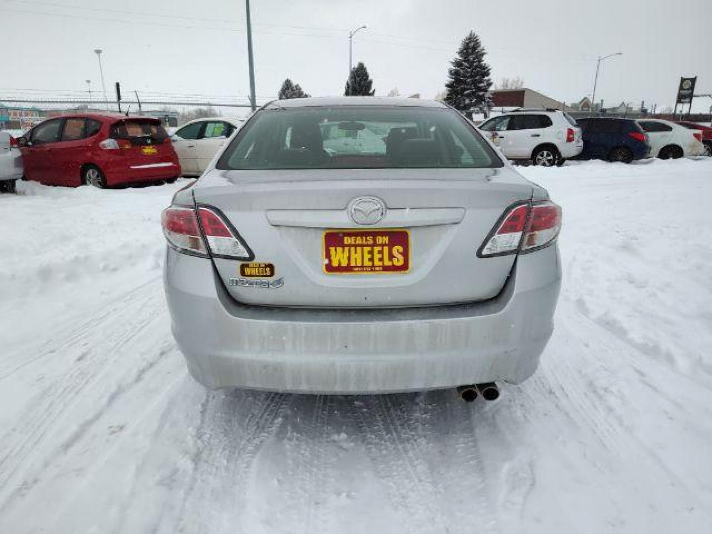 2009 Brilliant Silver Metallic Mazda Mazda6 i SV (1YVHP80A395) with an 2.5L L4 DOHC 16V engine, located at 4801 10th Ave S,, Great Falls, MT, 59405, (406) 564-1505, 0.000000, 0.000000 - Photo#3