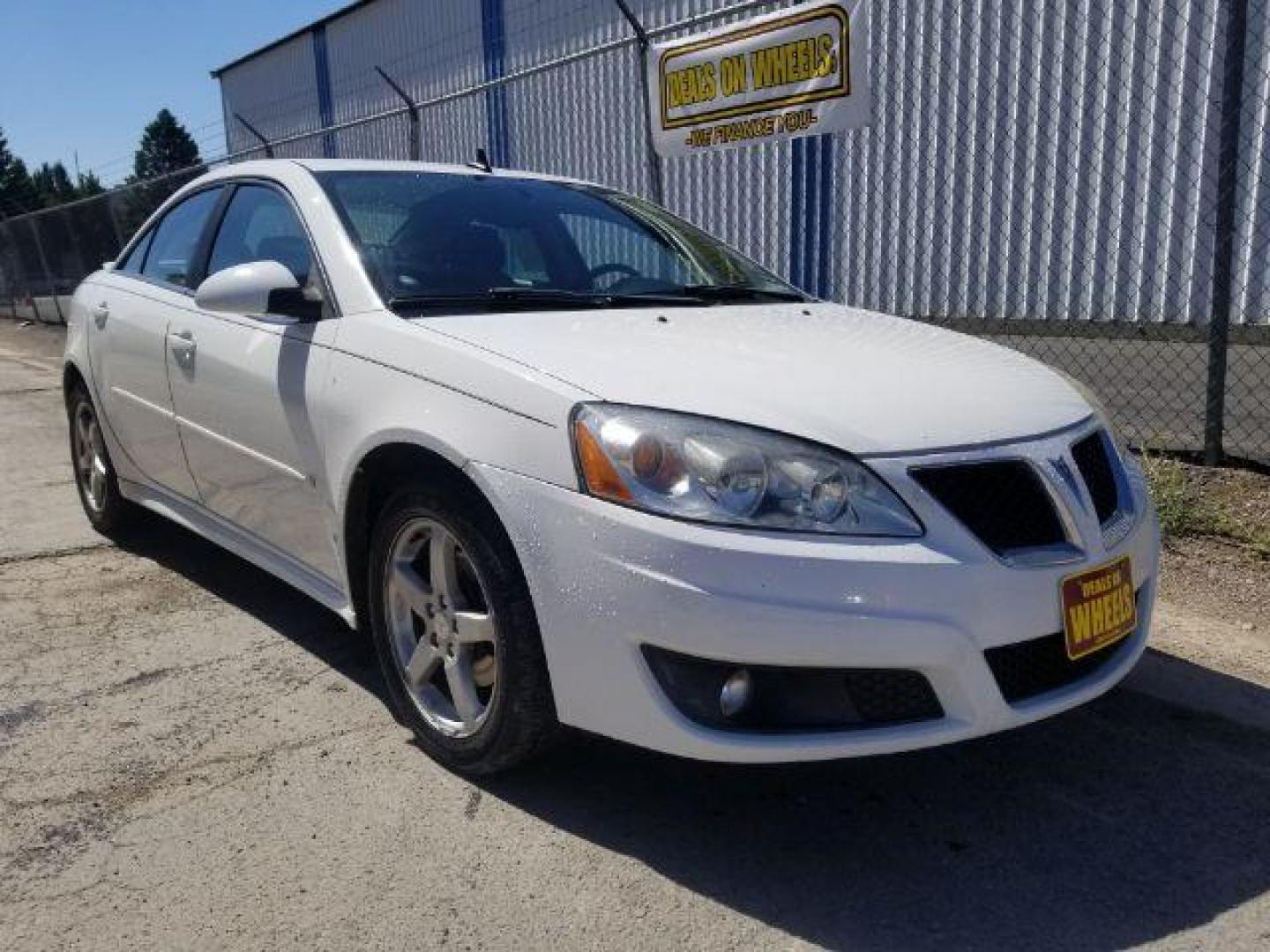 2009 Pontiac G6 Sedan (1G2ZJ57K894) with an 3.5L V6 OHV 12V engine, 4-Speed Automatic transmission, located at 4801 10th Ave S,, Great Falls, MT, 59405, (406) 564-1505, 0.000000, 0.000000 - Photo#6