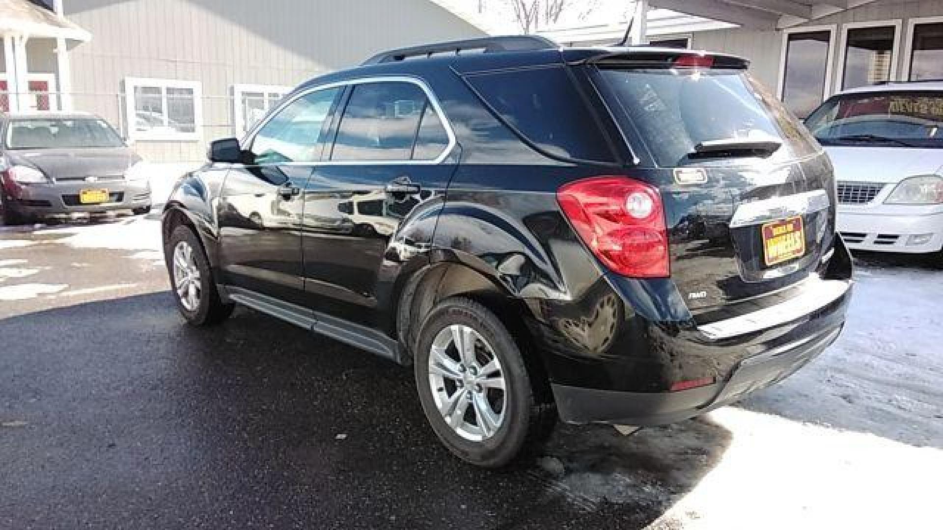 2010 Chevrolet Equinox LT1 AWD (2CNFLEEW4A6) with an 2.4L L4 DOHC 16V engine, 6-Speed Automatic transmission, located at 1821 N Montana Ave., Helena, MT, 59601, 0.000000, 0.000000 - Photo#4