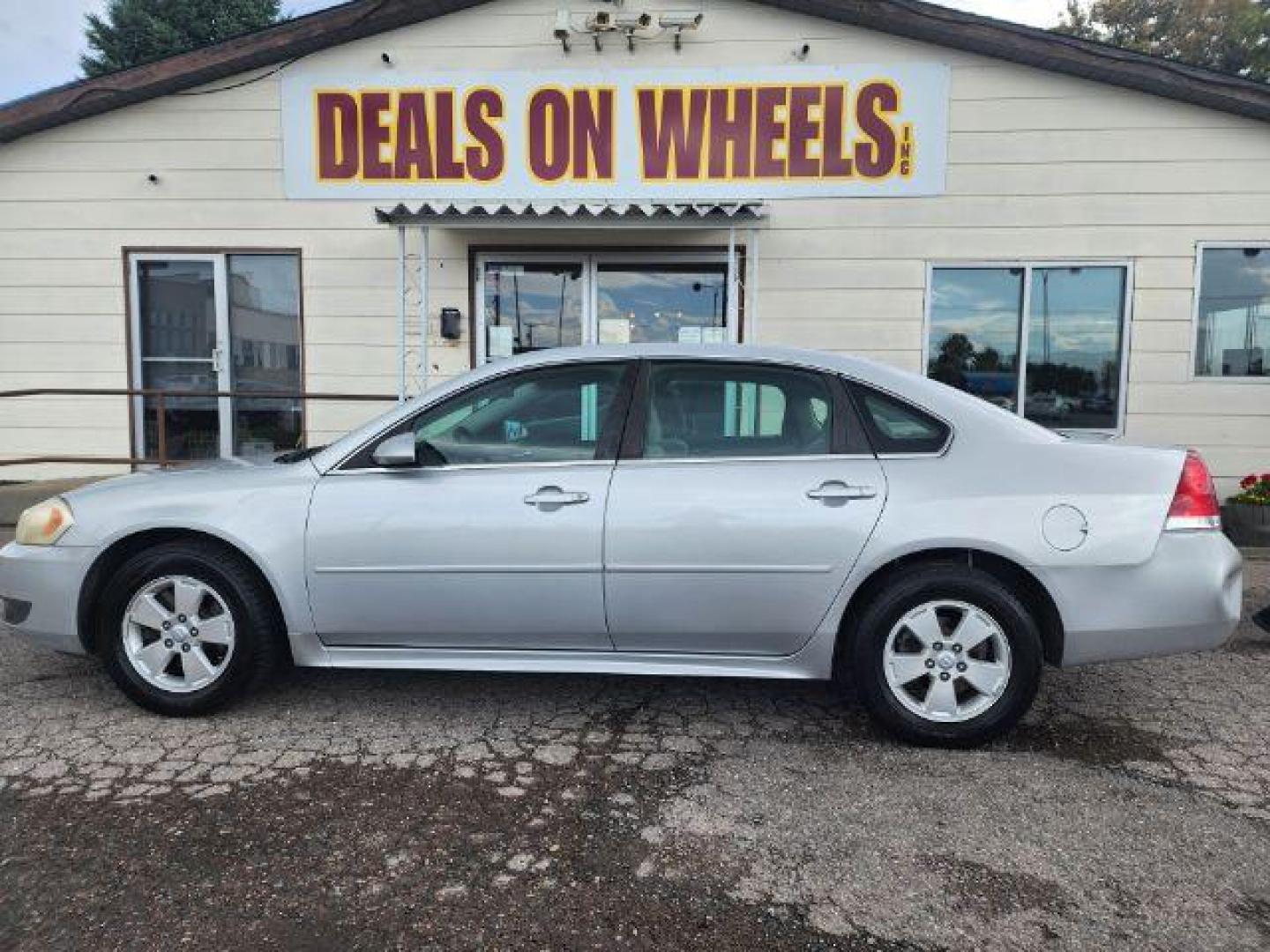 2010 Chevrolet Impala LT (2G1WB5EK4A1) with an 3.5L V6 OHV 12V FFV engine, 4-Speed Automatic transmission, located at 1800 West Broadway, Missoula, 59808, (406) 543-1986, 46.881348, -114.023628 - Photo#5