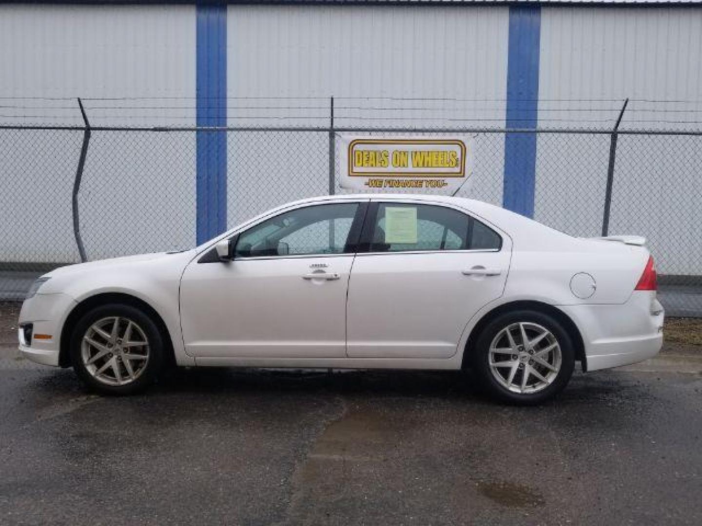 2010 Ford Fusion V6 SEL (3FAHP0JGXAR) with an 3.0L V6 DOHC 24V engine, located at 1800 West Broadway, Missoula, 59808, (406) 543-1986, 46.881348, -114.023628 - Photo#2