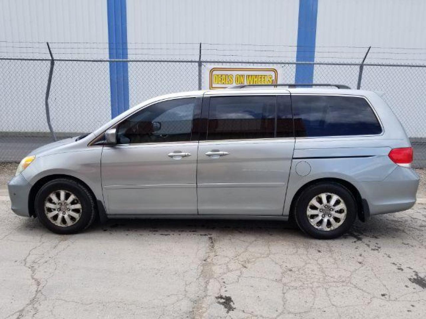 2010 Honda Odyssey EX-L w/ DVD and Navigation (5FNRL3H78AB) with an 3.5L V6 SOHC 24V engine, 5-Speed Automatic transmission, located at 1821 N Montana Ave., Helena, MT, 59601, 0.000000, 0.000000 - Photo#2