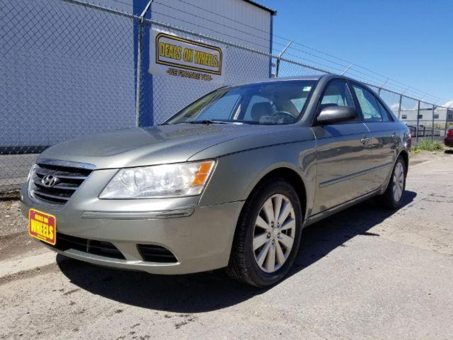 2010 Hyundai Sonata GLS (5NPET4ACXAH) with an 2.4L L4 DOHC 16V engine, located at 4801 10th Ave S,, Great Falls, MT, 59405, (406) 564-1505, 0.000000, 0.000000 - Photo#0