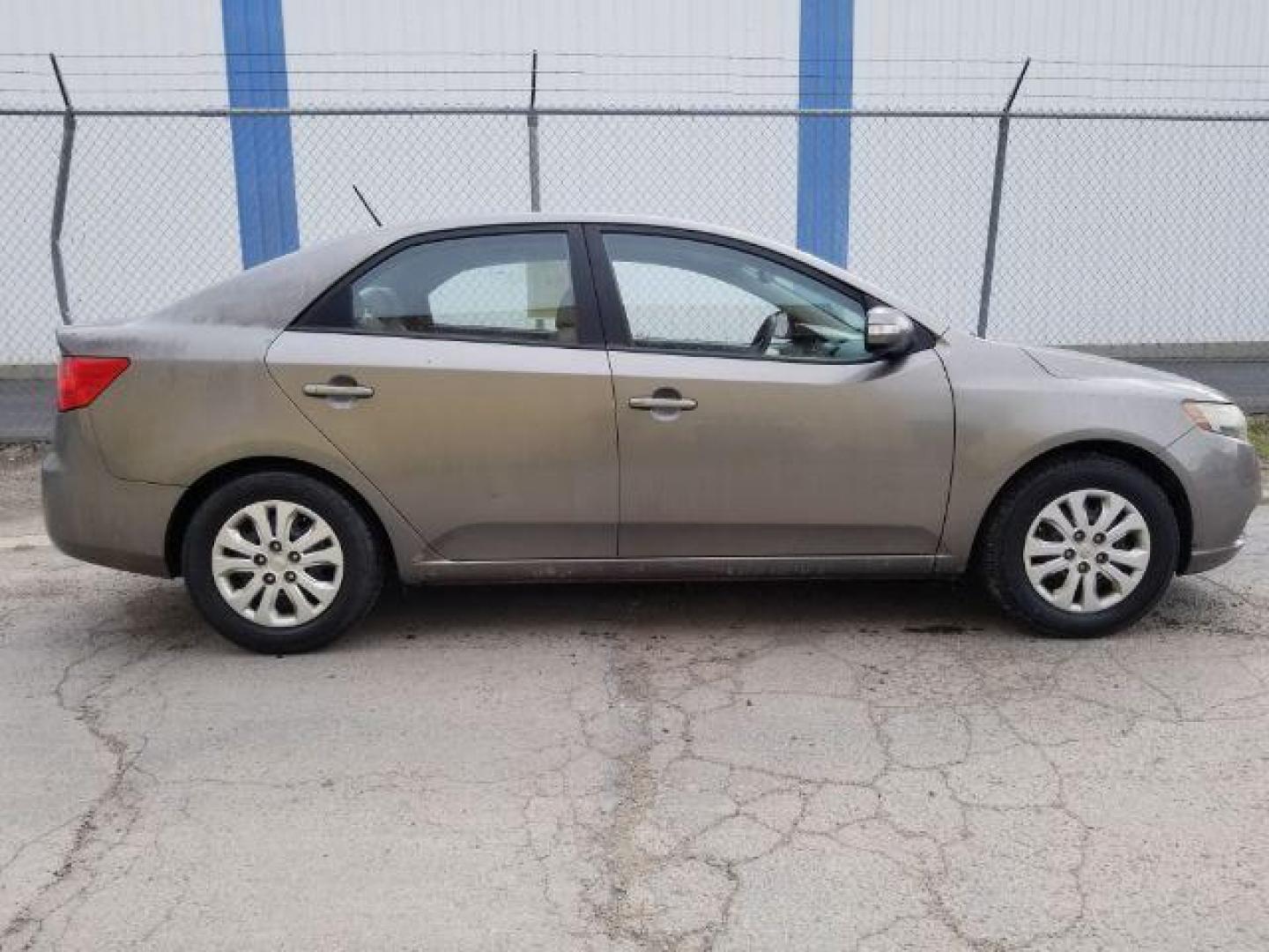 2010 Kia Forte EX (KNAFU4A20A5) with an 2.0L L4 DOHC 16V engine, located at 4801 10th Ave S,, Great Falls, MT, 59405, (406) 564-1505, 0.000000, 0.000000 - Photo#5