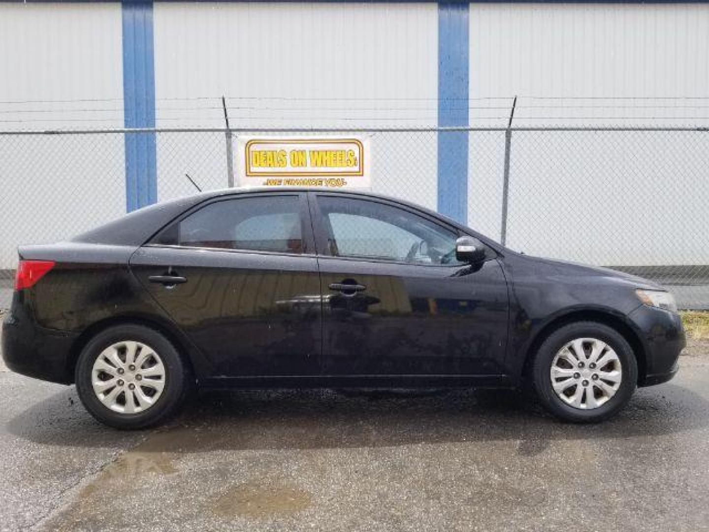 2010 Kia Forte EX (KNAFU4A26A5) with an 2.0L L4 DOHC 16V engine, located at 1800 West Broadway, Missoula, 59808, (406) 543-1986, 46.881348, -114.023628 - Photo#5