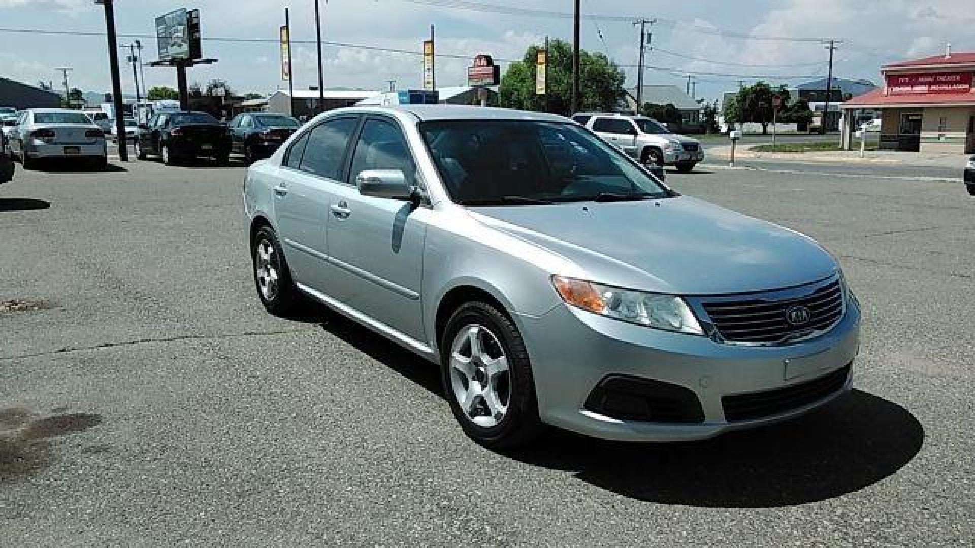 2010 Kia Optima LX (KNAGG4A80A5) with an 2.4L L4 DOHC 16V engine, 4-Speed Automatic transmission, located at 1821 N Montana Ave., Helena, MT, 59601, 0.000000, 0.000000 - Photo#2