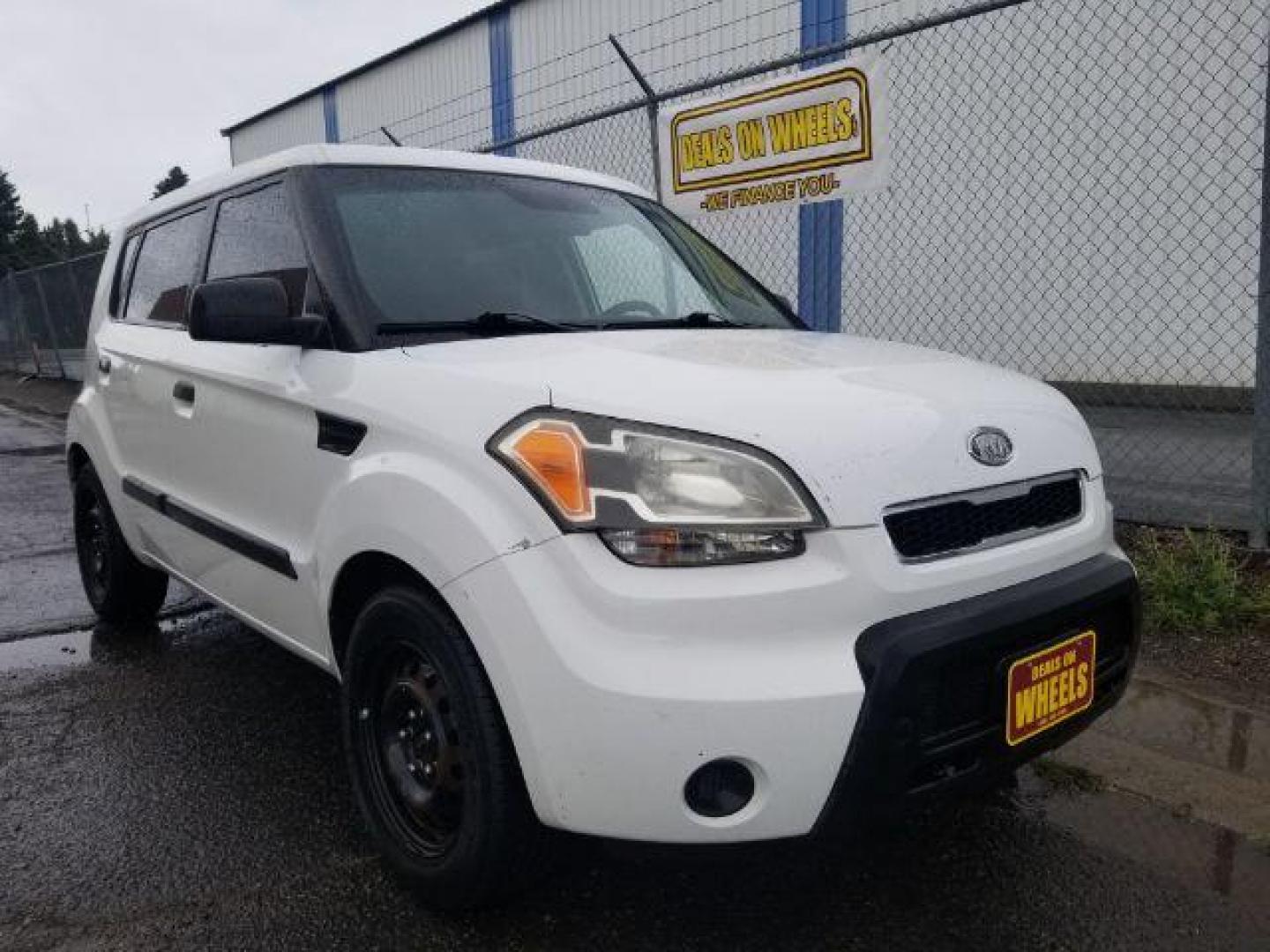 2010 Kia Soul Base (KNDJT2A10A7) with an 1.6L L4 DOHC 16V engine, 5-Speed Manual transmission, located at 1800 West Broadway, Missoula, 59808, (406) 543-1986, 46.881348, -114.023628 - Photo#6