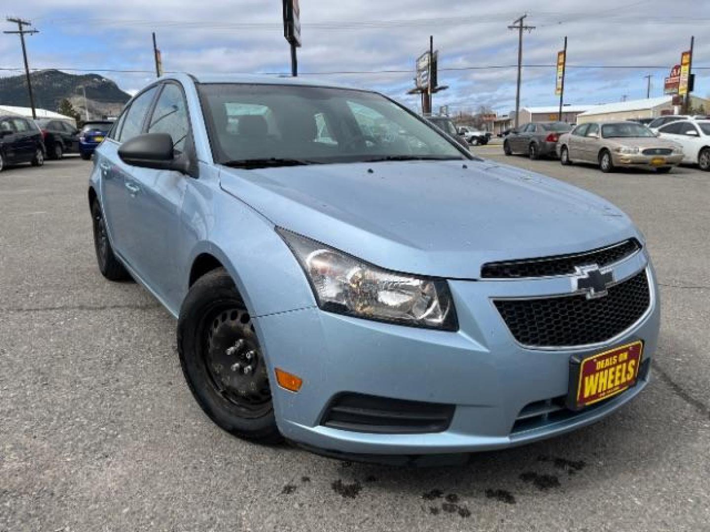 2011 Chevrolet Cruze 2LS (1G1PC5SH4B7) with an 1.8L L4 DOHC 16V FFV engine, 6-Speed Automatic transmission, located at 1821 N Montana Ave., Helena, MT, 59601, 0.000000, 0.000000 - Photo#3