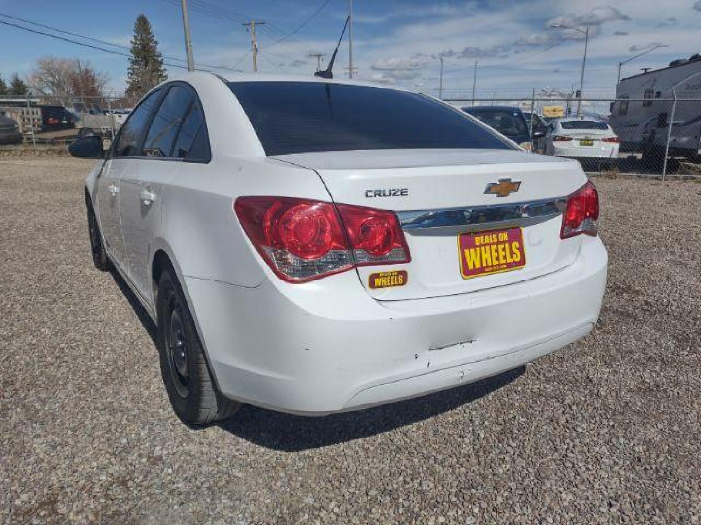 2011 Chevrolet Cruze 2LS (1G1PC5SH0B7) with an 1.8L L4 DOHC 16V FFV engine, 6-Speed Automatic transmission, located at 4801 10th Ave S,, Great Falls, MT, 59405, (406) 564-1505, 0.000000, 0.000000 - Photo#2