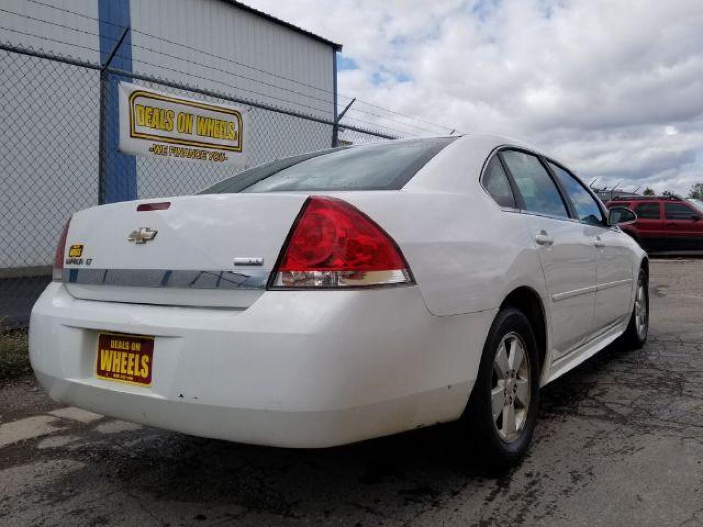 2011 Chevrolet Impala LT (2G1WG5EK4B1) with an 3.5L V6 OHV 16V FFV engine, 4-Speed Automatic transmission, located at 4801 10th Ave S,, Great Falls, MT, 59405, (406) 564-1505, 0.000000, 0.000000 - Photo#4