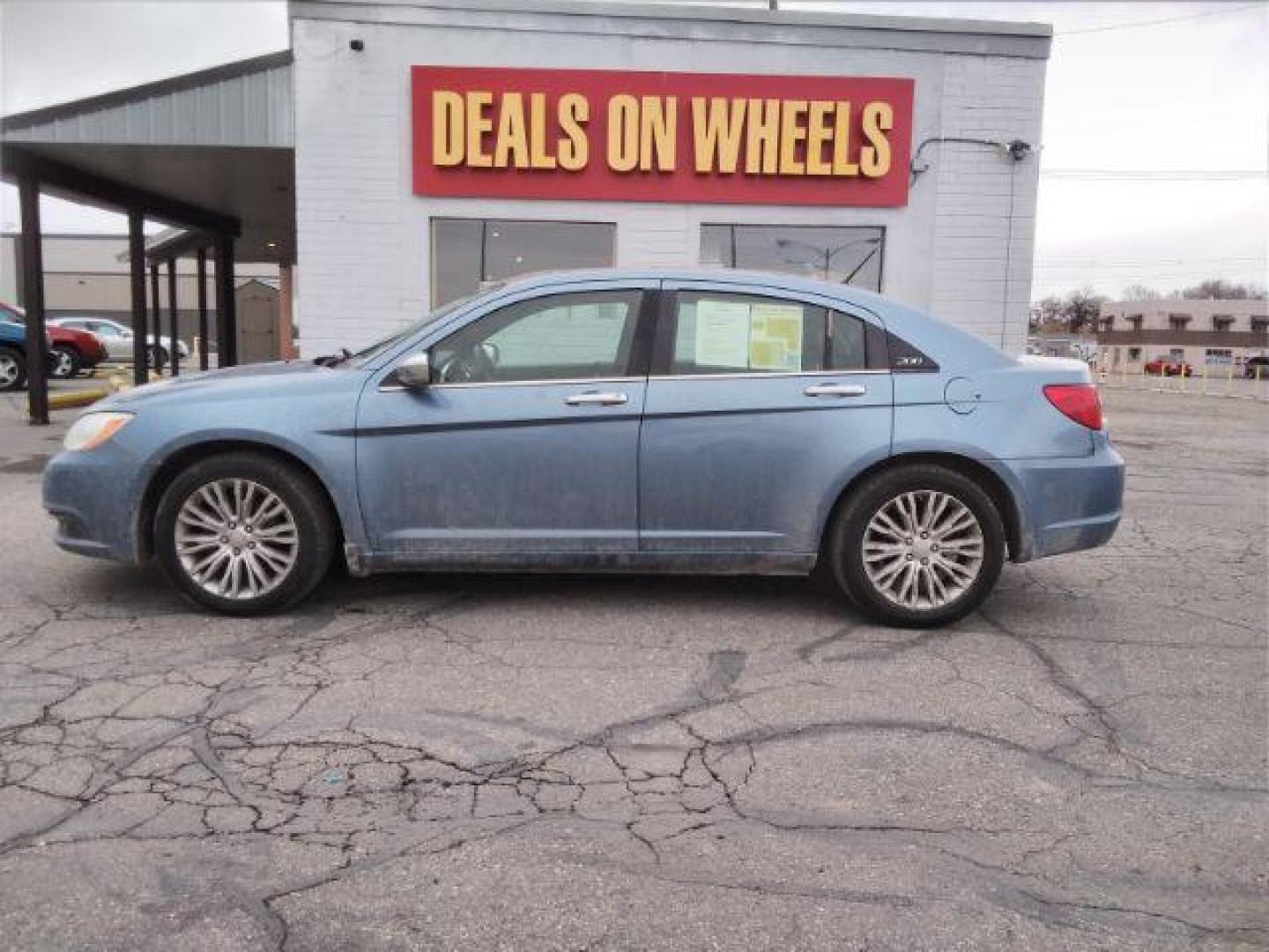 2011 Chrysler 200 Limited (1C3BC2FG4BN) with an 3.6L V6 DOHC 24V FFV engine, 6-Speed Automatic transmission, located at 4047 Montana Ave., Billings, MT, 59101, 45.770847, -108.529800 - Photo#7