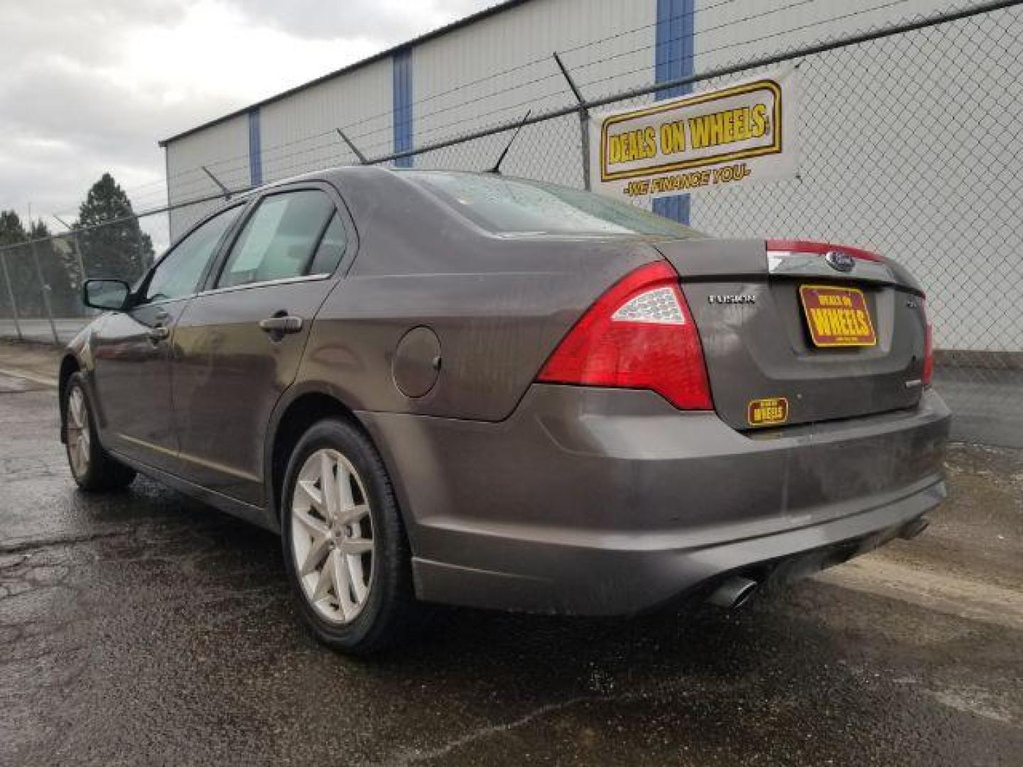 2011 Ford Fusion V6 SEL (3FAHP0JG4BR) with an 3.0L V6 DOHC 24V engine, located at 4801 10th Ave S,, Great Falls, MT, 59405, (406) 564-1505, 0.000000, 0.000000 - Photo#5