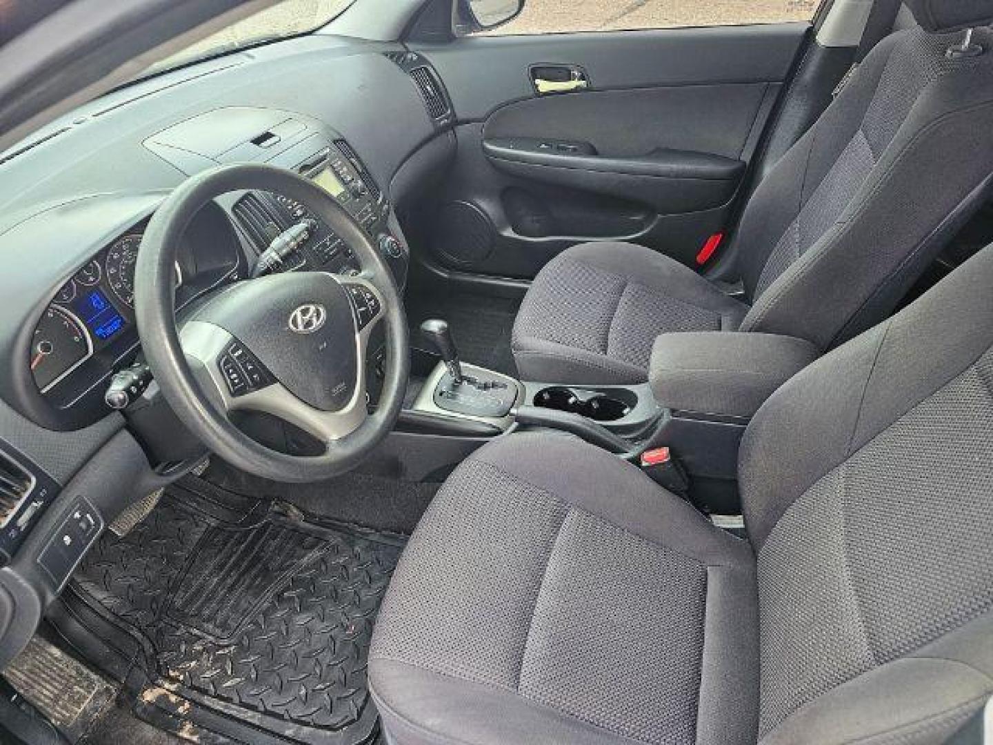 2011 Hyundai Elantra Touring SE Automatic (KMHDC8AE7BU) with an 2.0L L4 DOHC 16V engine, 4-Speed Automatic transmission, located at 1800 West Broadway, Missoula, 59808, (406) 543-1986, 46.881348, -114.023628 - Photo#7