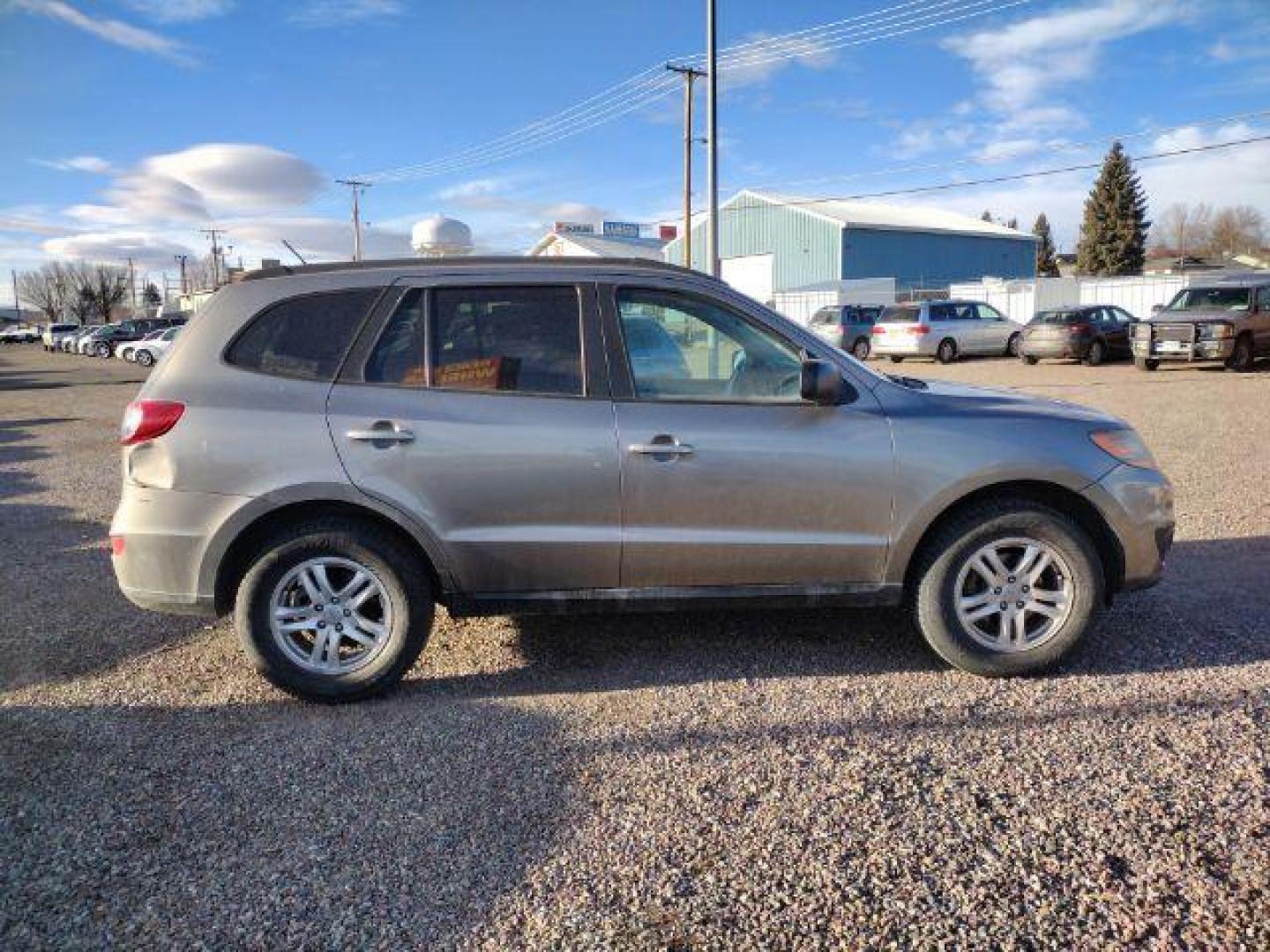 2011 Hyundai Santa Fe GLS 3.5 FWD (5XYZG4AG0BG) with an 3.5L V6 DOHC 24V engine, 6-Speed Automatic transmission, located at 4801 10th Ave S,, Great Falls, MT, 59405, (406) 564-1505, 0.000000, 0.000000 - Photo#5