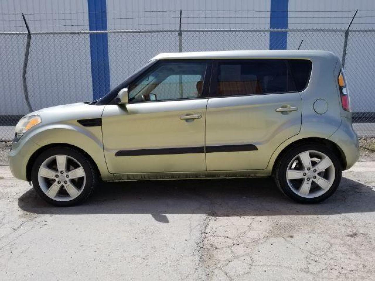 2011 Kia Soul Sport (KNDJT2A2XB7) with an 2.0L L4 DOHC 16V engine, located at 4801 10th Ave S,, Great Falls, MT, 59405, (406) 564-1505, 0.000000, 0.000000 - Photo#2