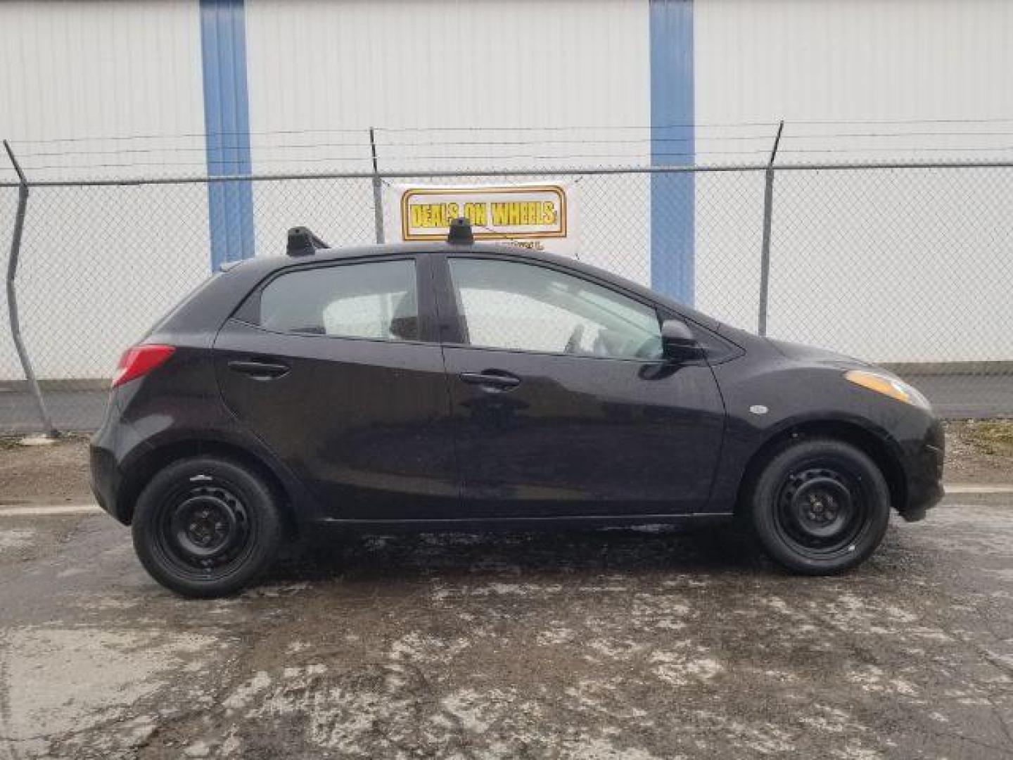 2011 Mazda MAZDA2 Sport (JM1DE1HY9B0) with an 1.5L L4 DOHC 16V engine, located at 601 E. Idaho St., Kalispell, MT, 59901, 0.000000, 0.000000 - Photo#3