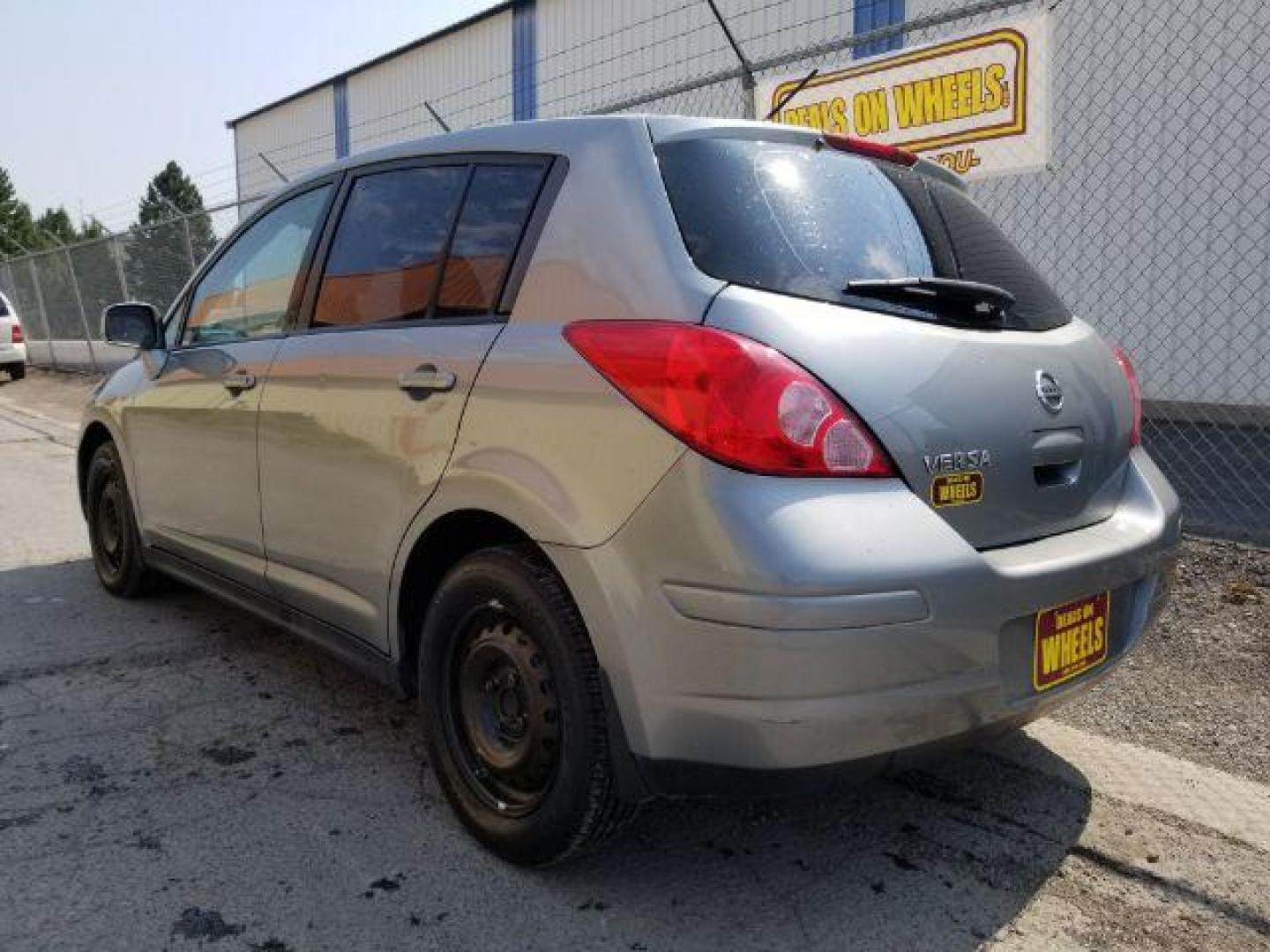 2011 Nissan Versa 1.8 SL Hatchback (3N1BC1CP7BL) with an 1.8L L4 DOHC 16V engine, Continuously Variable Transmission transmission, located at 4801 10th Ave S,, Great Falls, MT, 59405, (406) 564-1505, 0.000000, 0.000000 - Photo#3