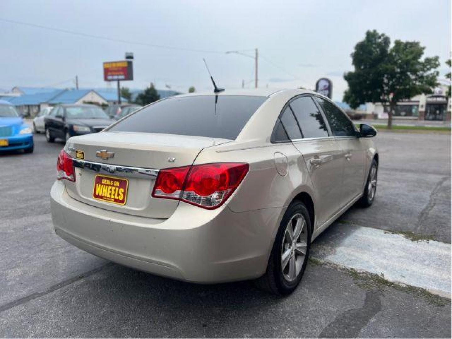 2012 Chevrolet Cruze 2LT (1G1PG5SC5C7) with an 1.4L L4 DOHC 16V TURBO engine, 6-Speed Automatic transmission, located at 601 E. Idaho St., Kalispell, MT, 59901, 0.000000, 0.000000 - Photo#4