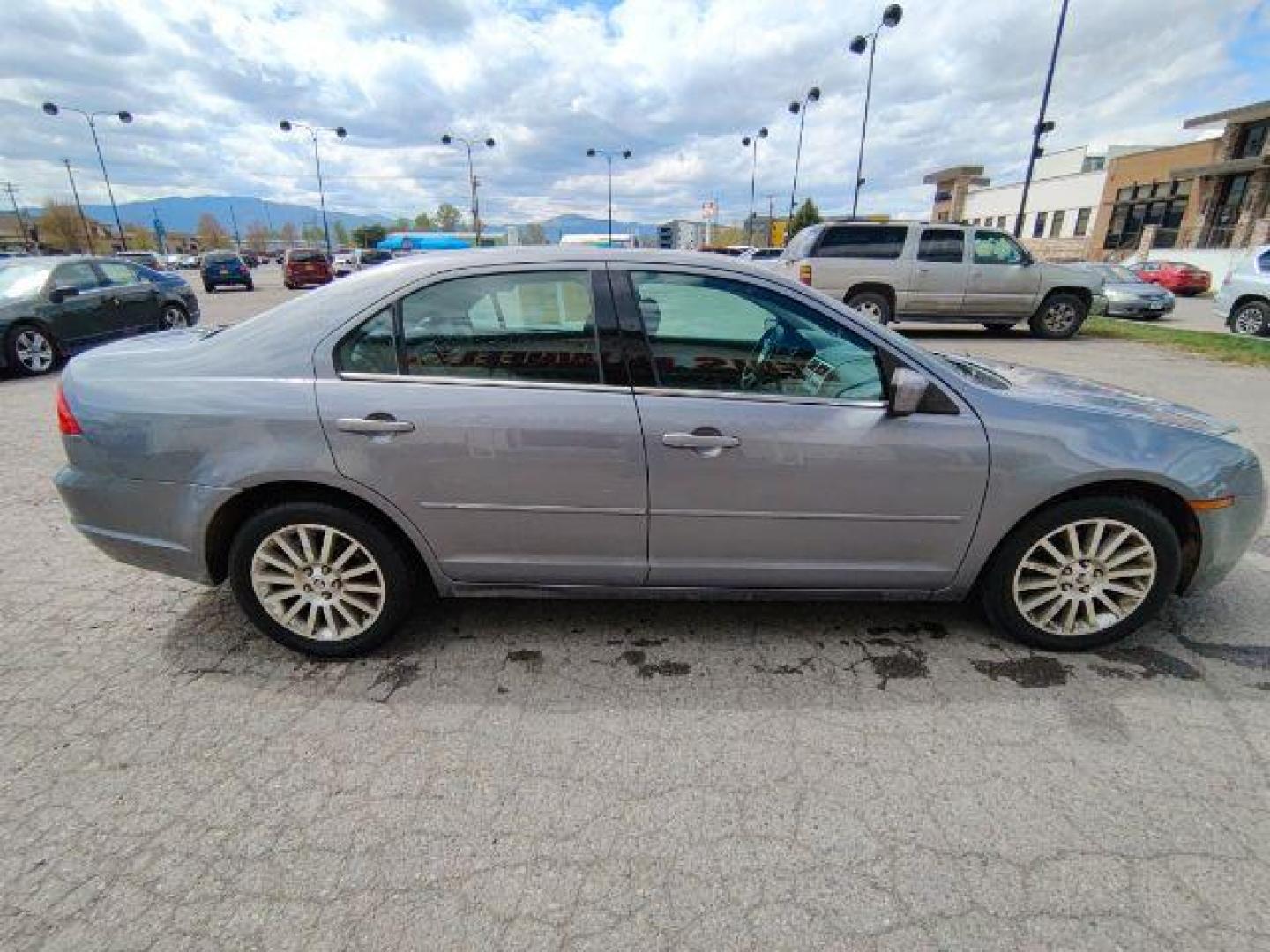 2012 Dodge Avenger SXT (1C3CDZCB4CN) with an 2.4L L4 DOHC 16V engine, 6-Speed Automatic transmission, located at 1800 West Broadway, Missoula, 59808, (406) 543-1986, 46.881348, -114.023628 - Photo#9