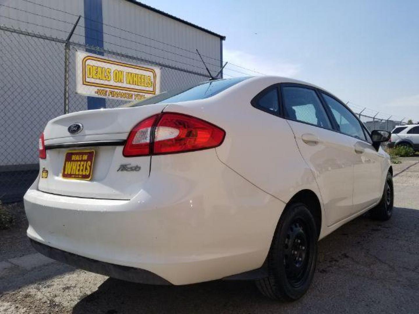 2012 Ford Fiesta SE Sedan (3FADP4BJ6CM) with an 1.6L L4 DOHC 16V engine, located at 1800 West Broadway, Missoula, 59808, (406) 543-1986, 46.881348, -114.023628 - Photo#4