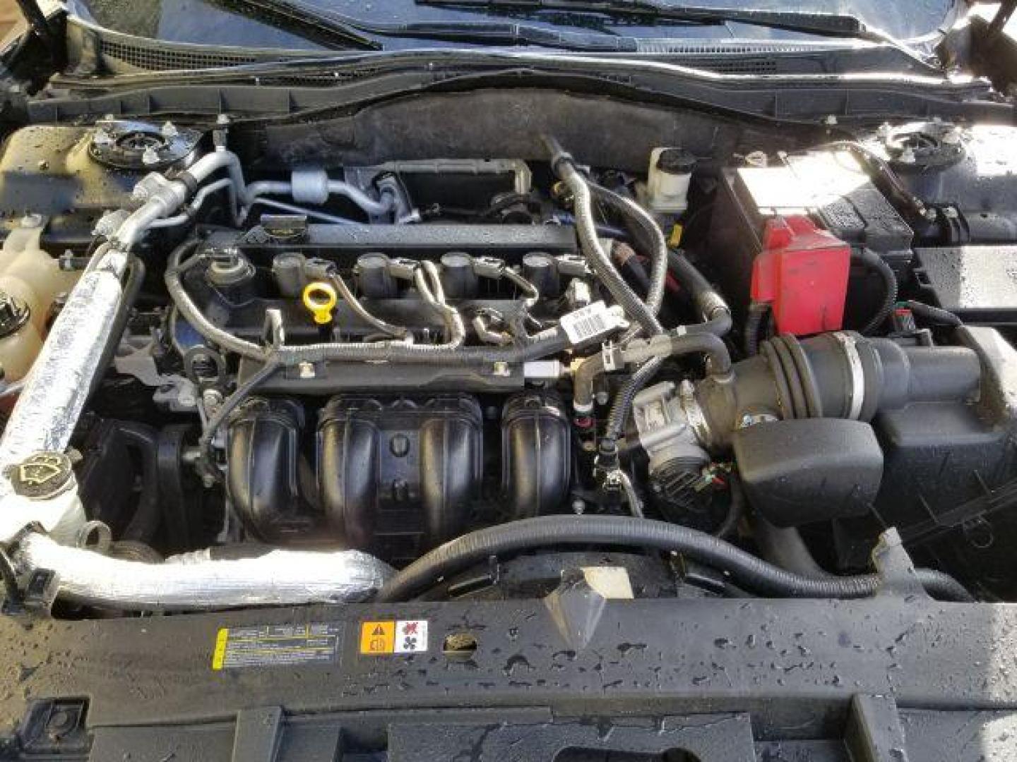 2012 Ford Fusion SE (3FAHP0HAXCR) with an 2.5L L4 DOHC 16V engine, located at 601 E. Idaho St., Kalispell, MT, 59901, 0.000000, 0.000000 - Photo#14