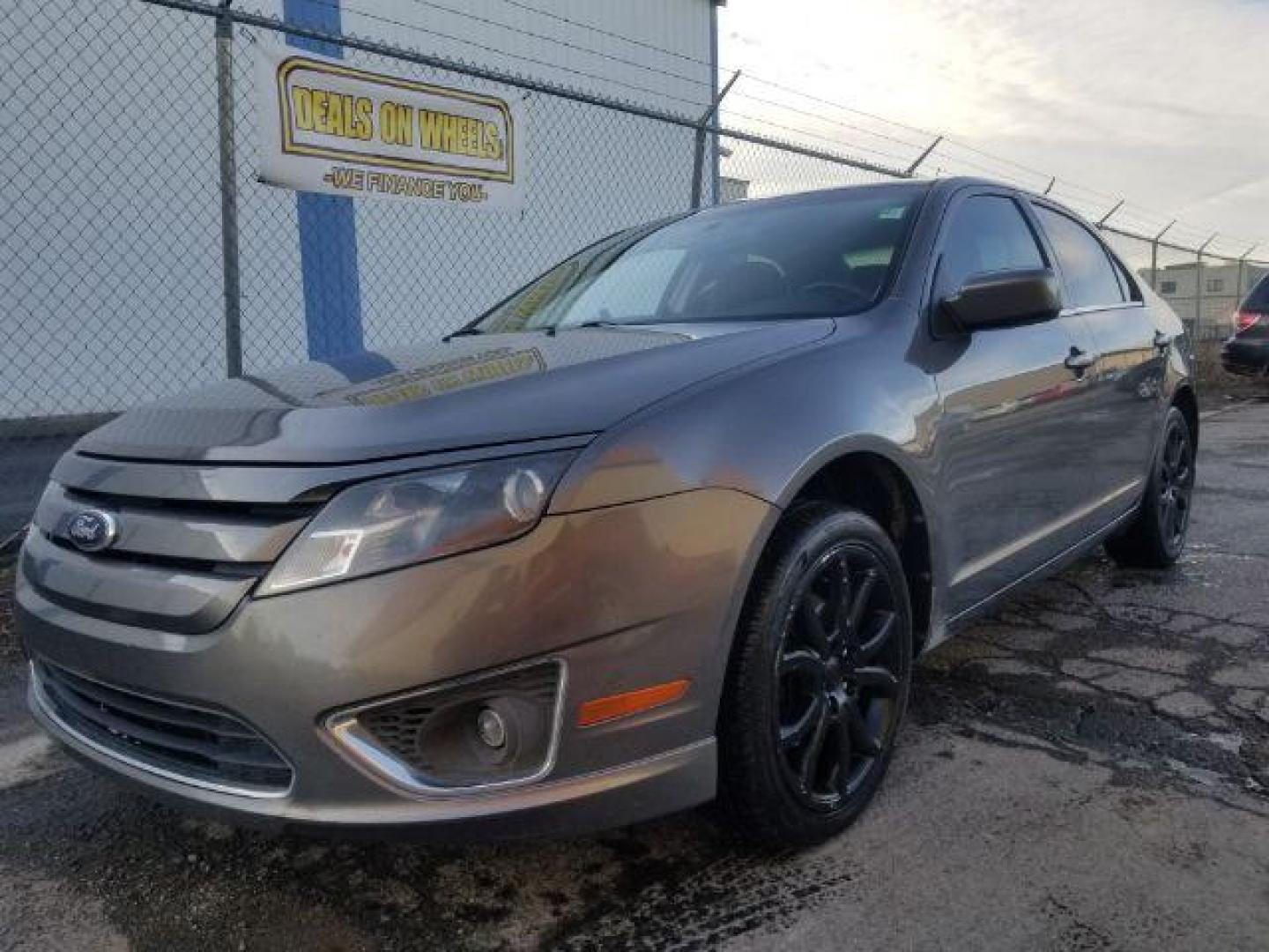 2012 Ford Fusion SE (3FAHP0HA2CR) with an 2.5L L4 DOHC 16V engine, located at 1800 West Broadway, Missoula, 59808, (406) 543-1986, 46.881348, -114.023628 - Photo#1