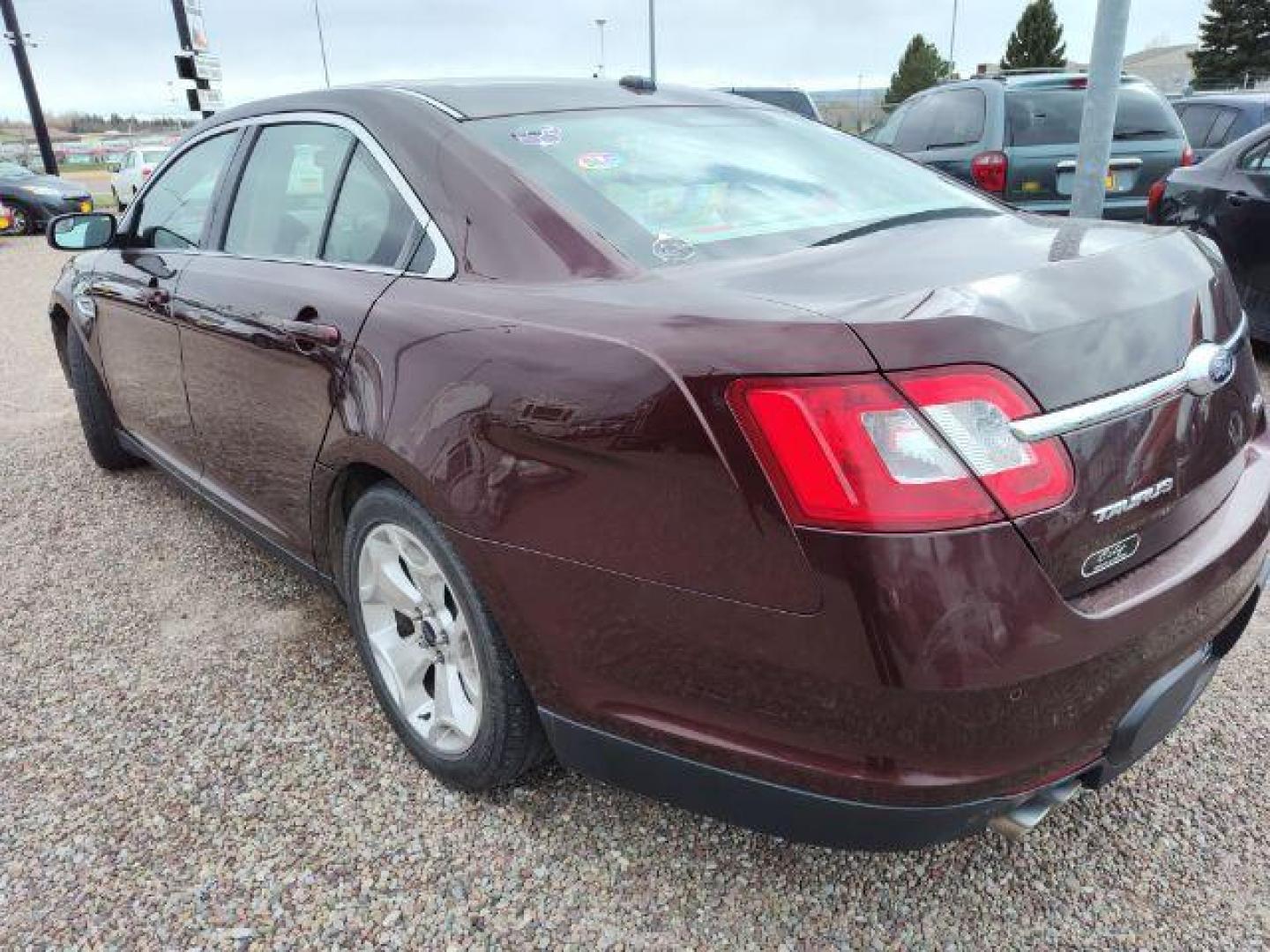 2012 Ford Taurus SEL FWD (1FAHP2EWXCG) with an 3.5L V6 DOHC 24V engine, 6-Speed Automatic transmission, located at 4801 10th Ave S,, Great Falls, MT, 59405, (406) 564-1505, 0.000000, 0.000000 - Photo#2