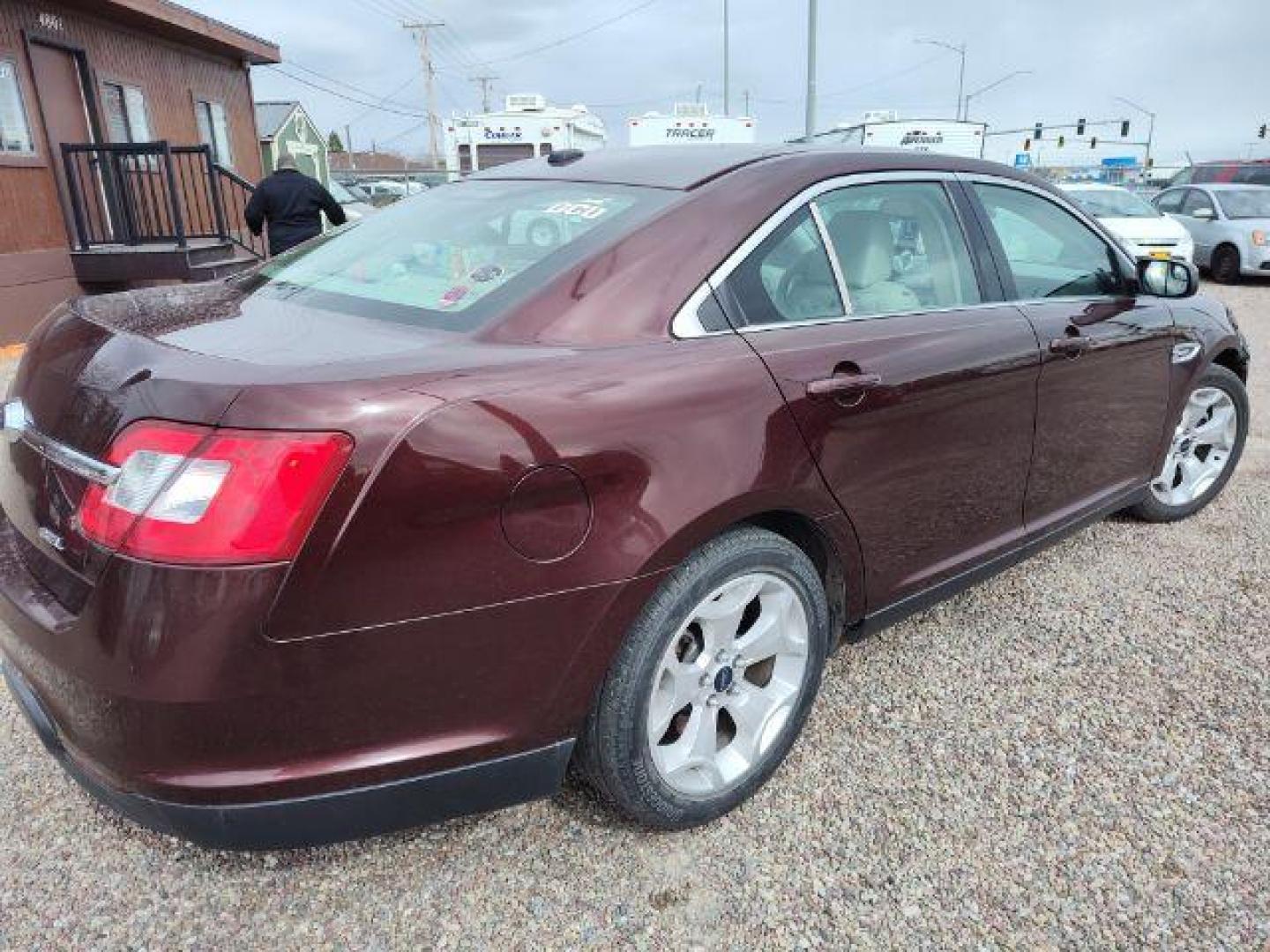 2012 Ford Taurus SEL FWD (1FAHP2EWXCG) with an 3.5L V6 DOHC 24V engine, 6-Speed Automatic transmission, located at 4801 10th Ave S,, Great Falls, MT, 59405, (406) 564-1505, 0.000000, 0.000000 - Photo#5