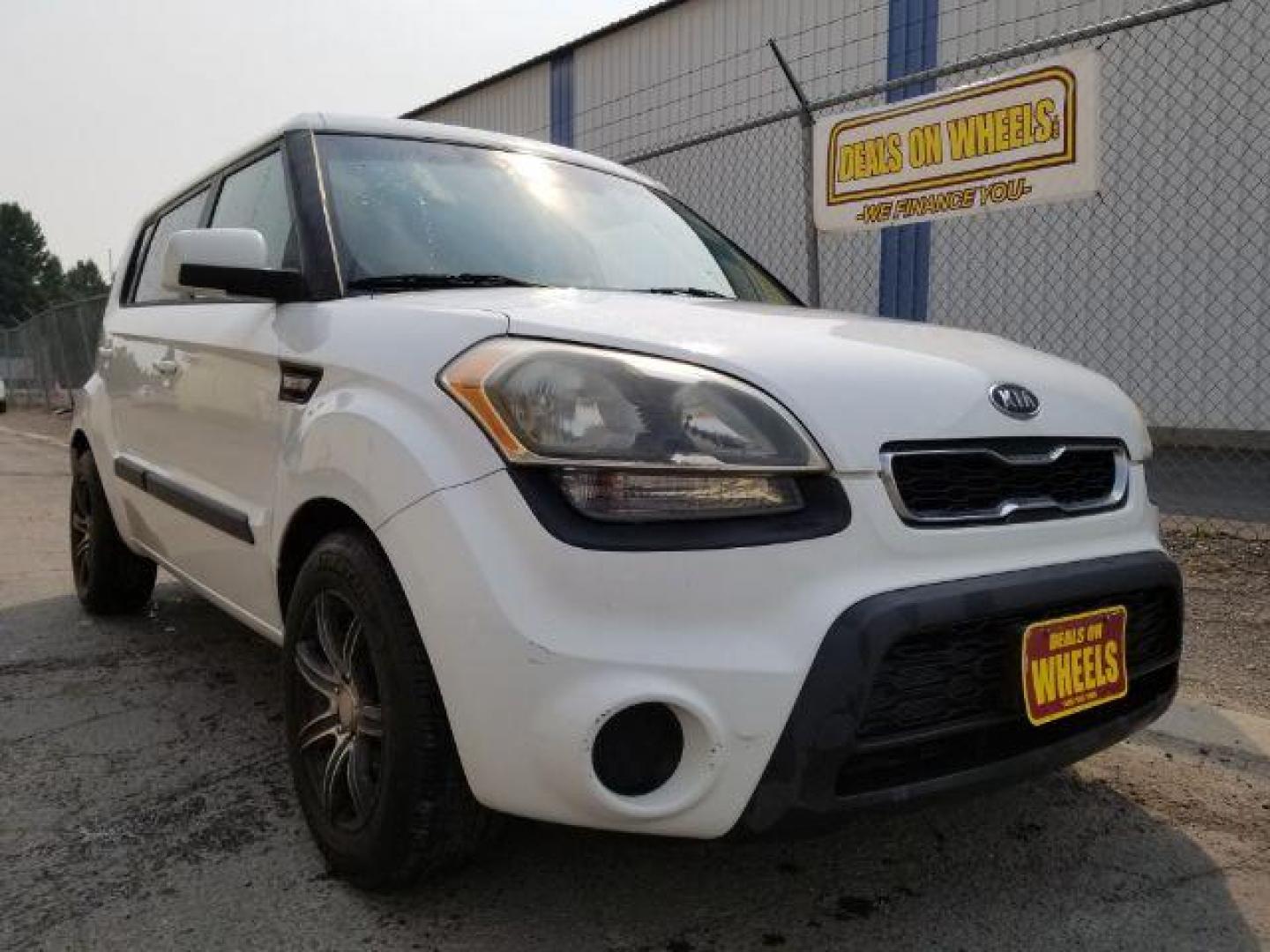 2012 Kia Soul Base (KNDJT2A58C7) with an 1.6L L4 DOHC 16V engine, 5-Speed Manual transmission, located at 4801 10th Ave S,, Great Falls, MT, 59405, (406) 564-1505, 0.000000, 0.000000 - Photo#6