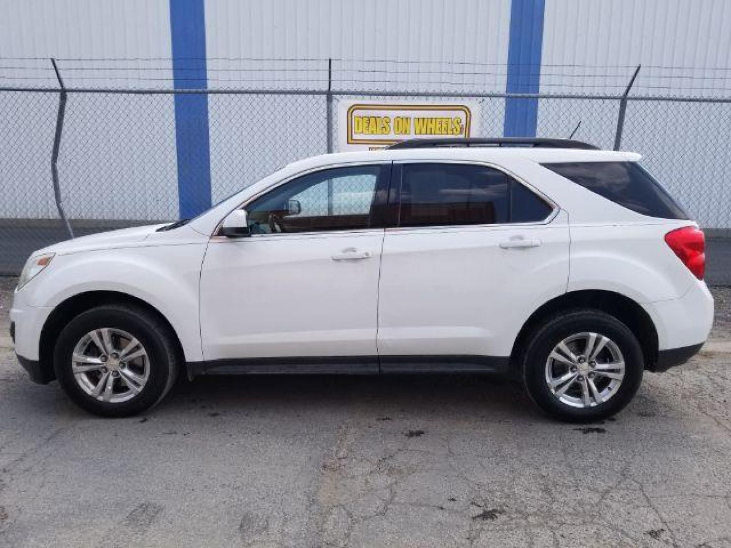 2013 Chevrolet Equinox 1LT AWD (2GNFLEEK7D6) with an 2.4L L4 DOHC 16V engine, 6-Speed Automatic transmission, located at 1821 N Montana Ave., Helena, MT, 59601, 0.000000, 0.000000 - Photo#2