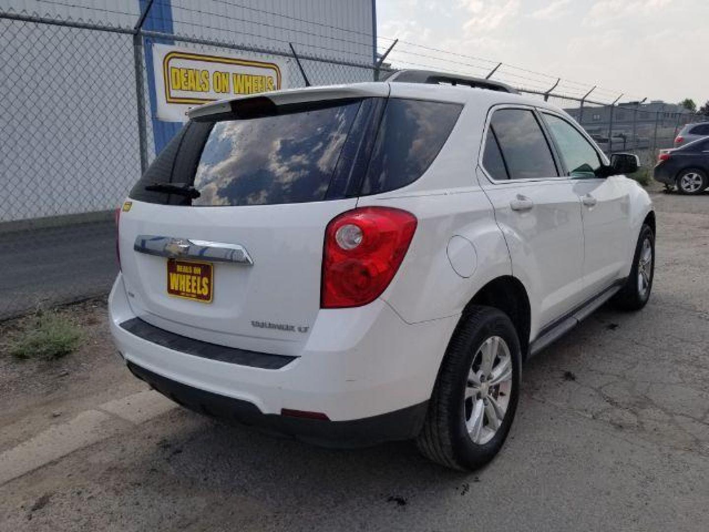 2013 Chevrolet Equinox 1LT AWD (2GNFLEEK7D6) with an 2.4L L4 DOHC 16V engine, 6-Speed Automatic transmission, located at 1821 N Montana Ave., Helena, MT, 59601, 0.000000, 0.000000 - Photo#4